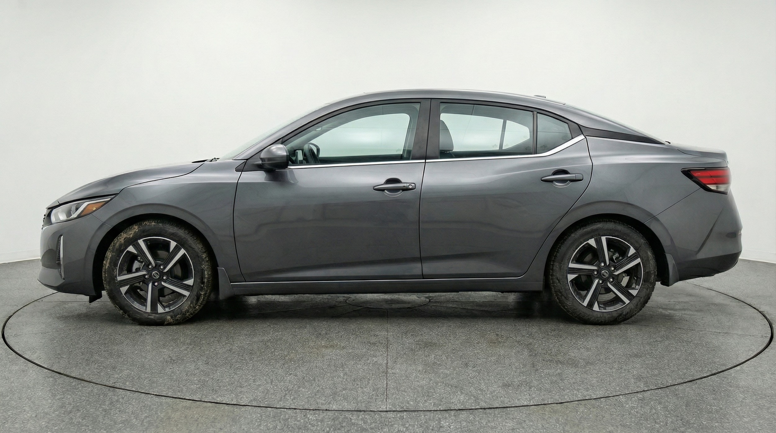 Thumbnail: 2025 Nissan Sentra - 4
