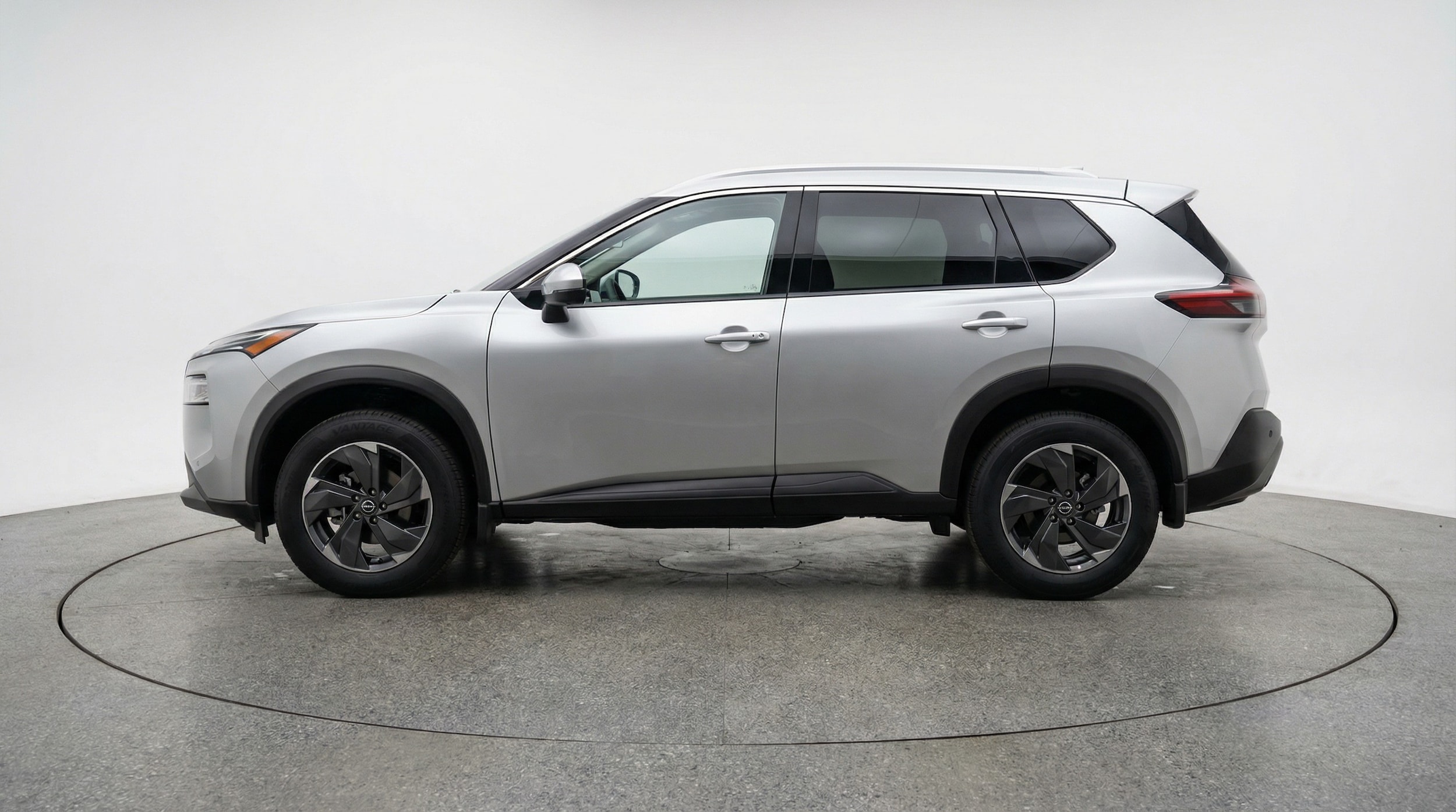 Thumbnail: 2025 Nissan Rogue - 4