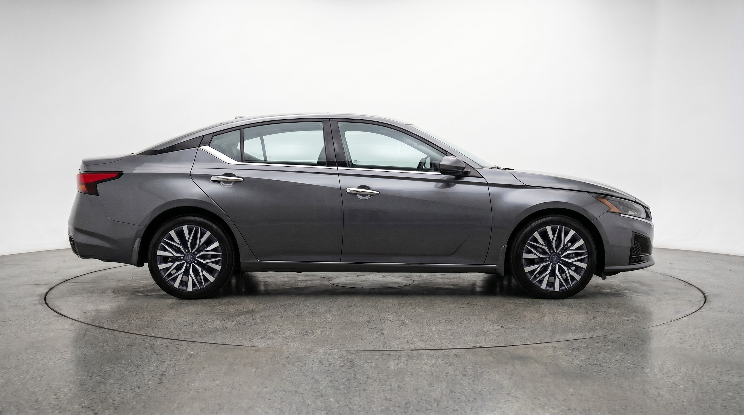 Thumbnail: 2025 Nissan Altima - 8