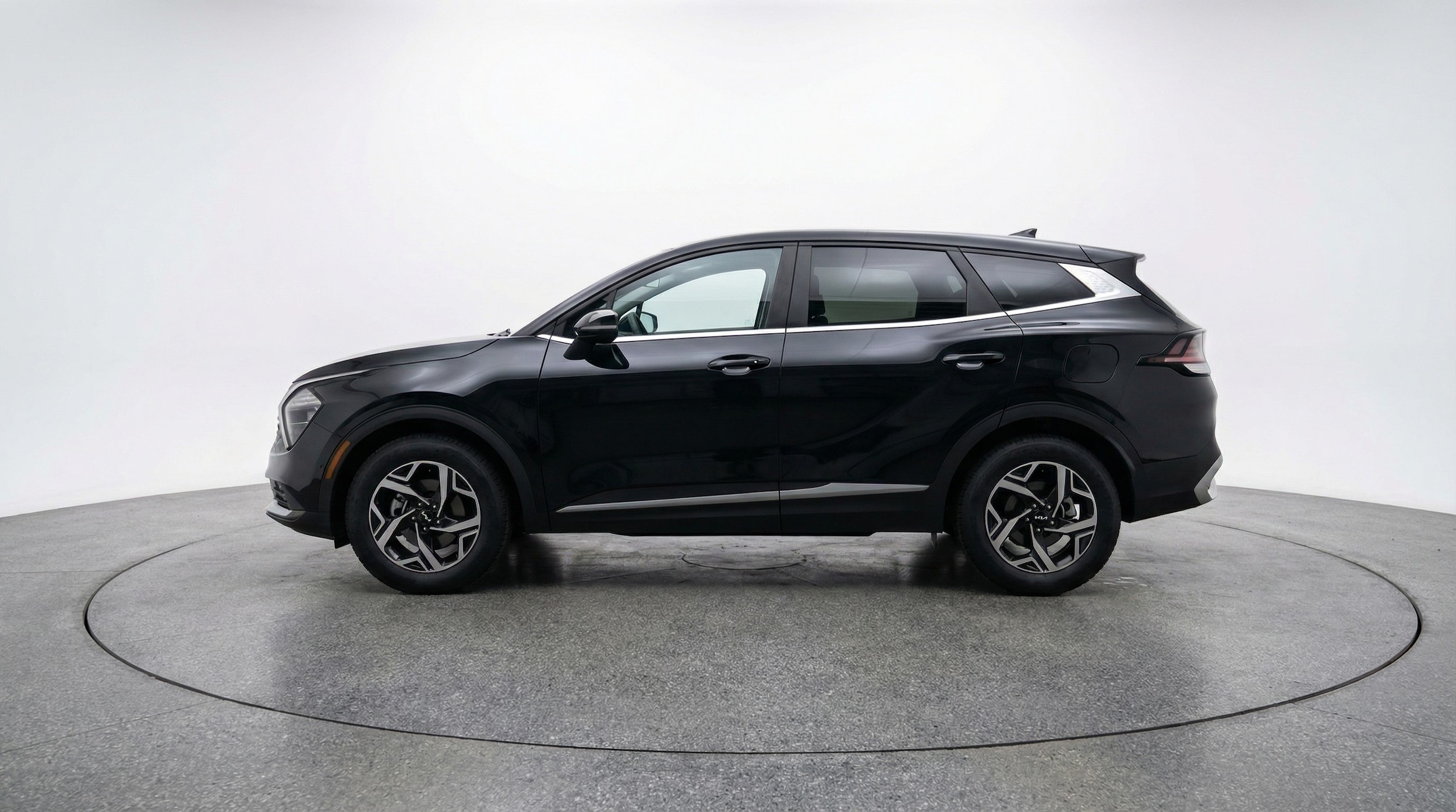 Thumbnail: 2025 Kia Sportage - 4