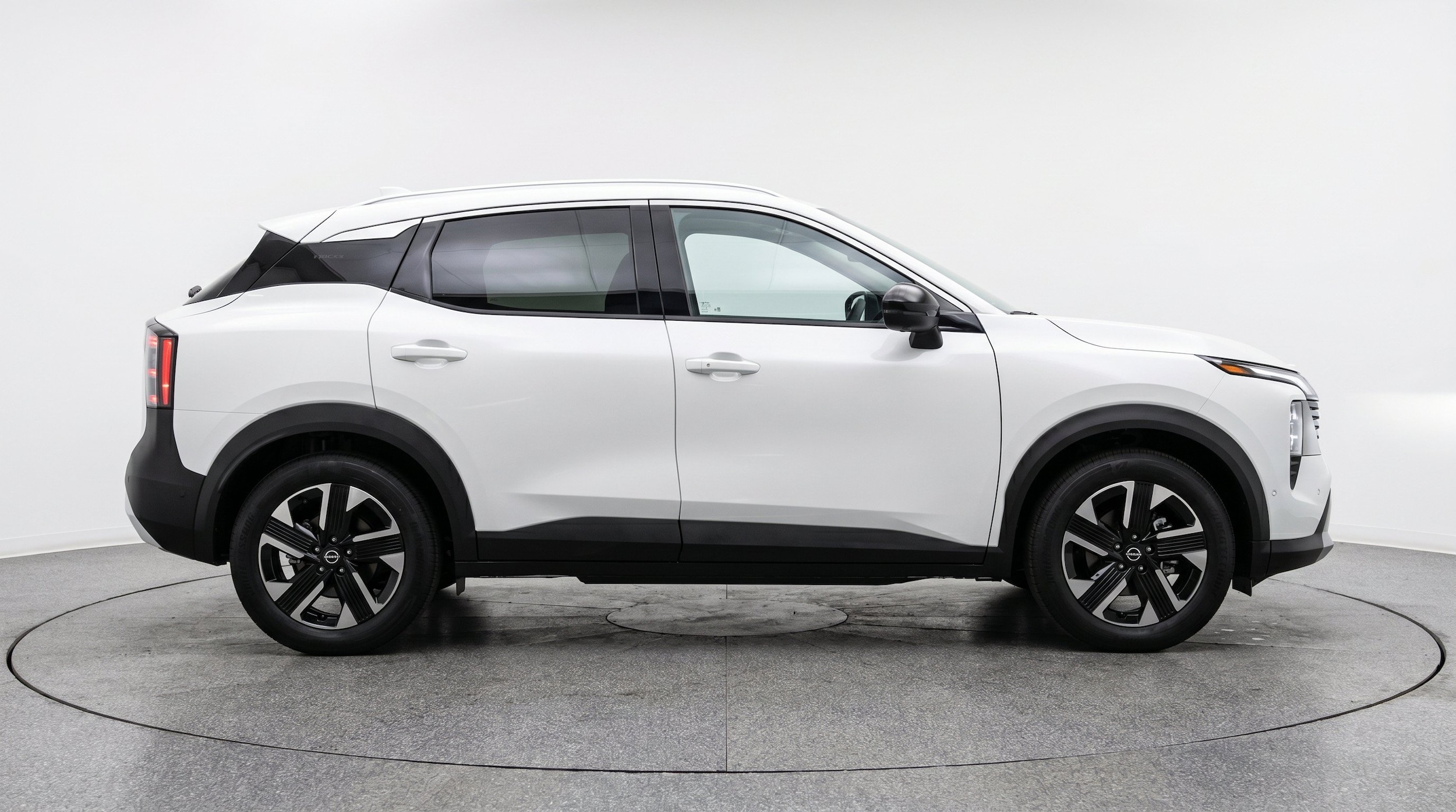 Thumbnail: 2026 Nissan Kicks - 11