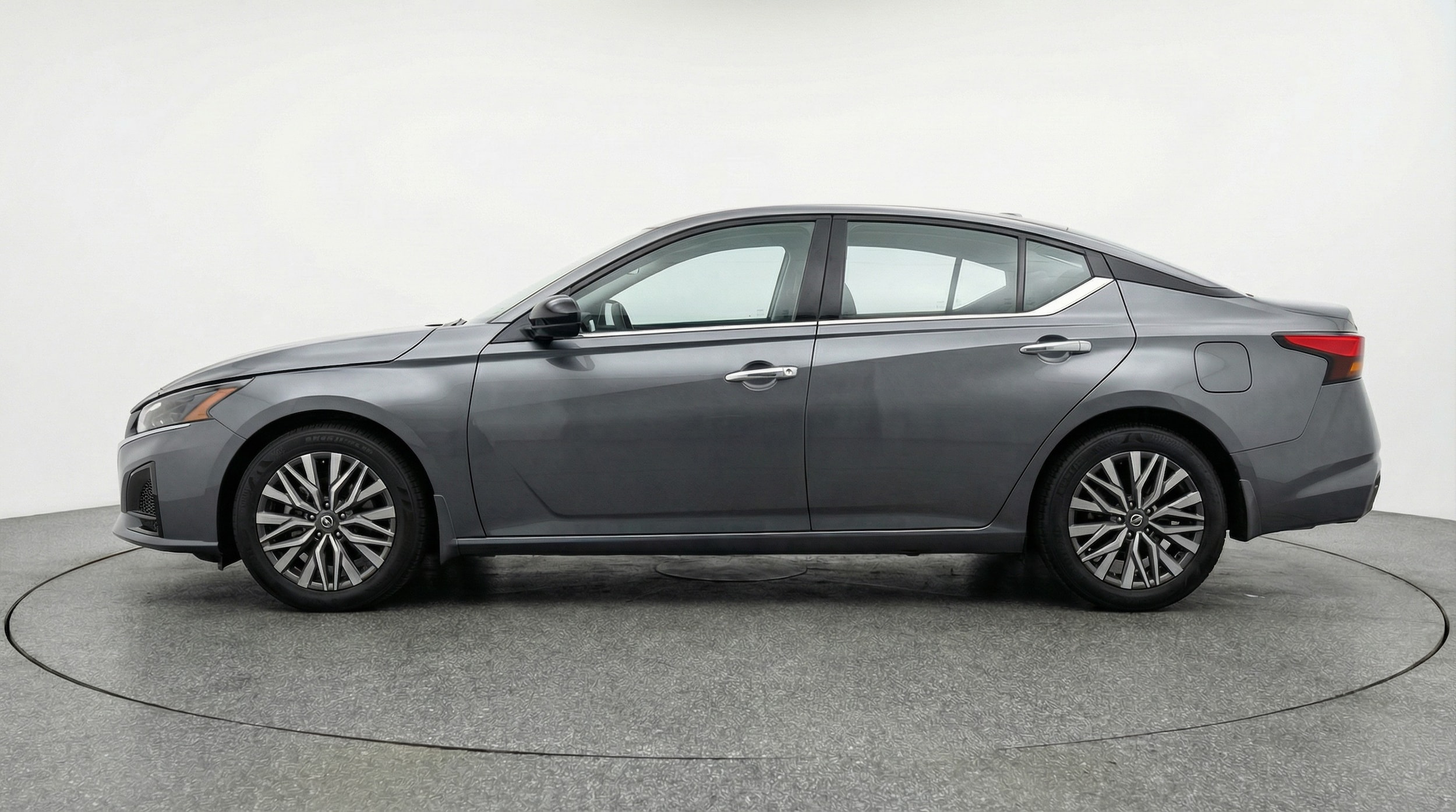 Thumbnail: 2025 Nissan Altima - 4