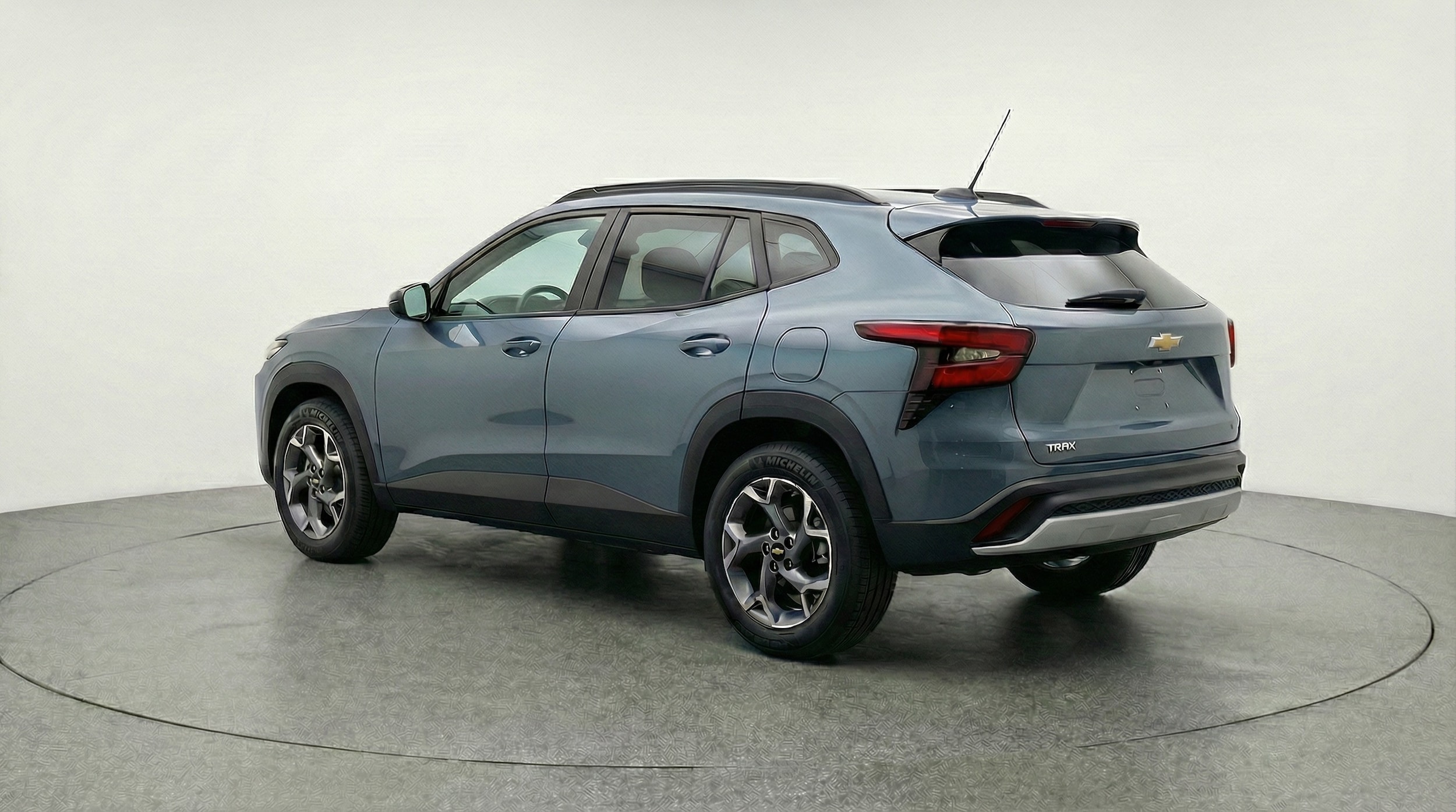 Thumbnail: 2025 Chevrolet Trax - 5