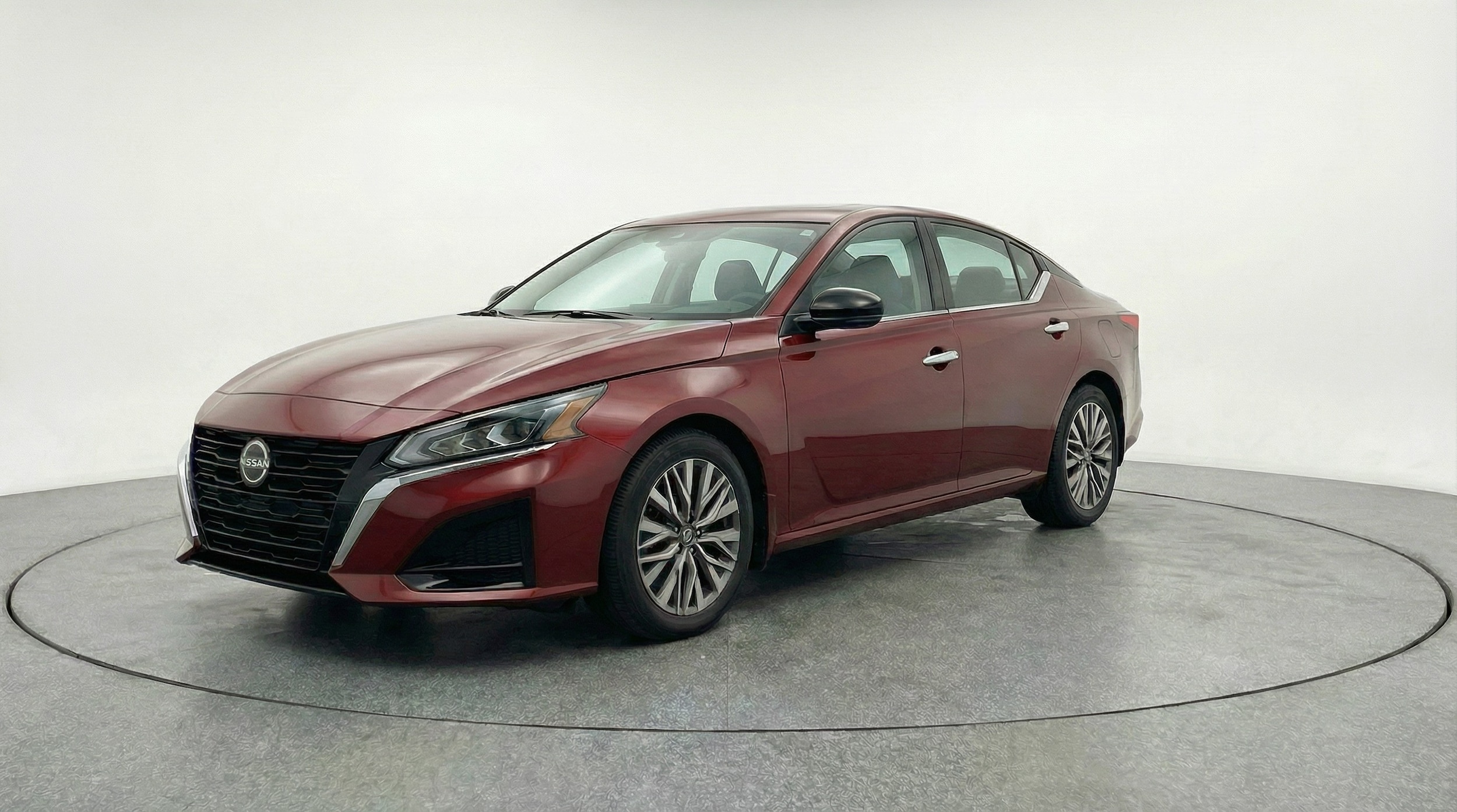 Thumbnail: 2025 Nissan Altima - 3