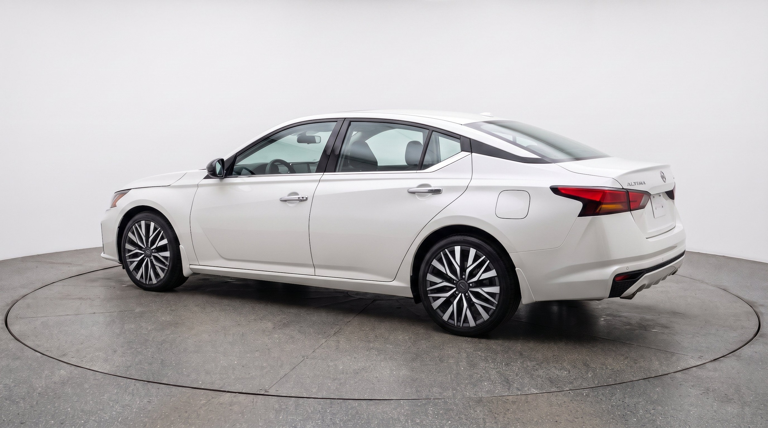 Thumbnail: 2025 Nissan Altima - 6