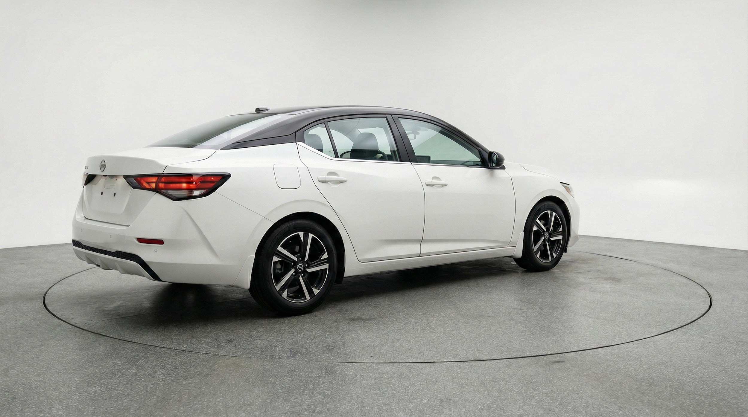 Thumbnail: 2025 Nissan Sentra - 9