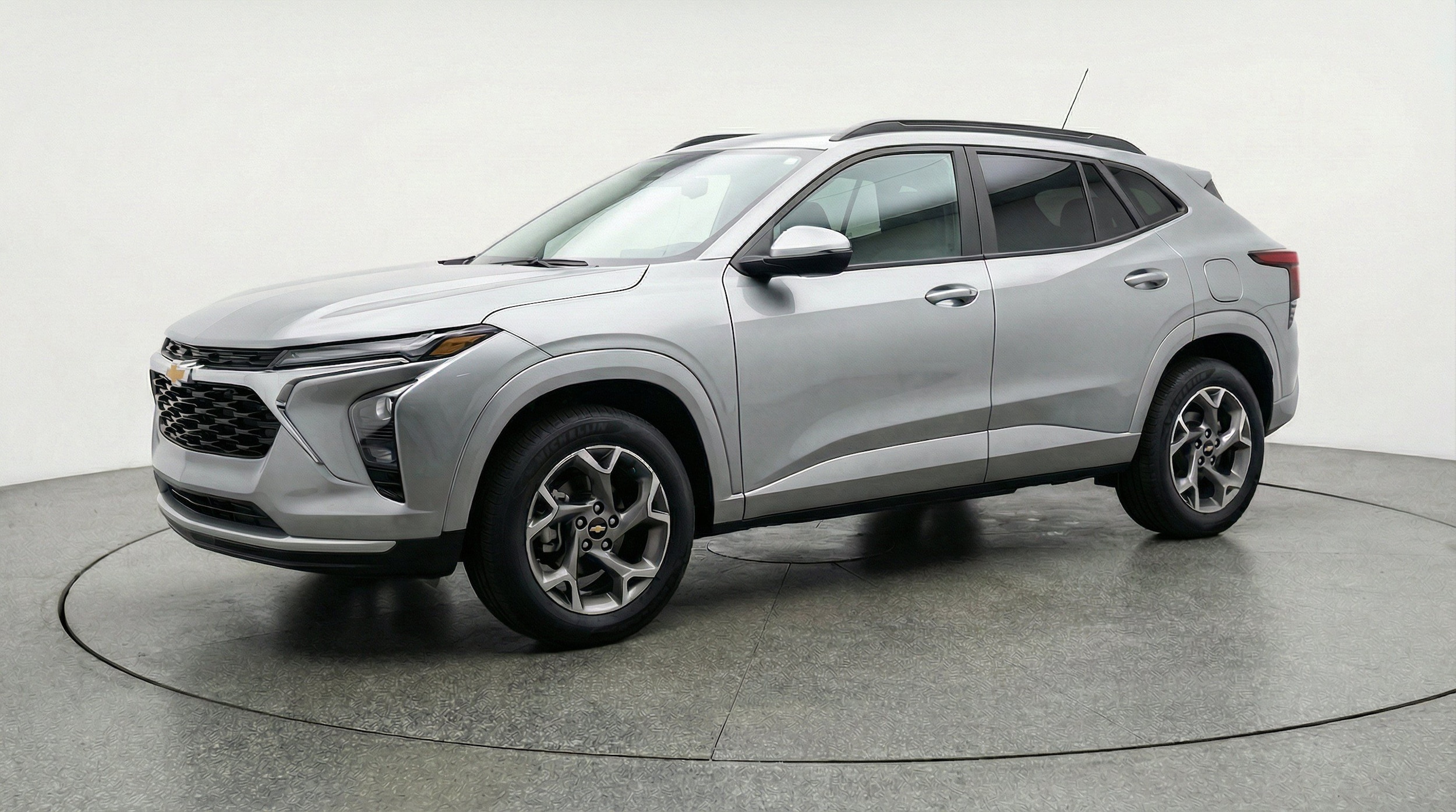 Thumbnail: 2025 Chevrolet Trax - 3