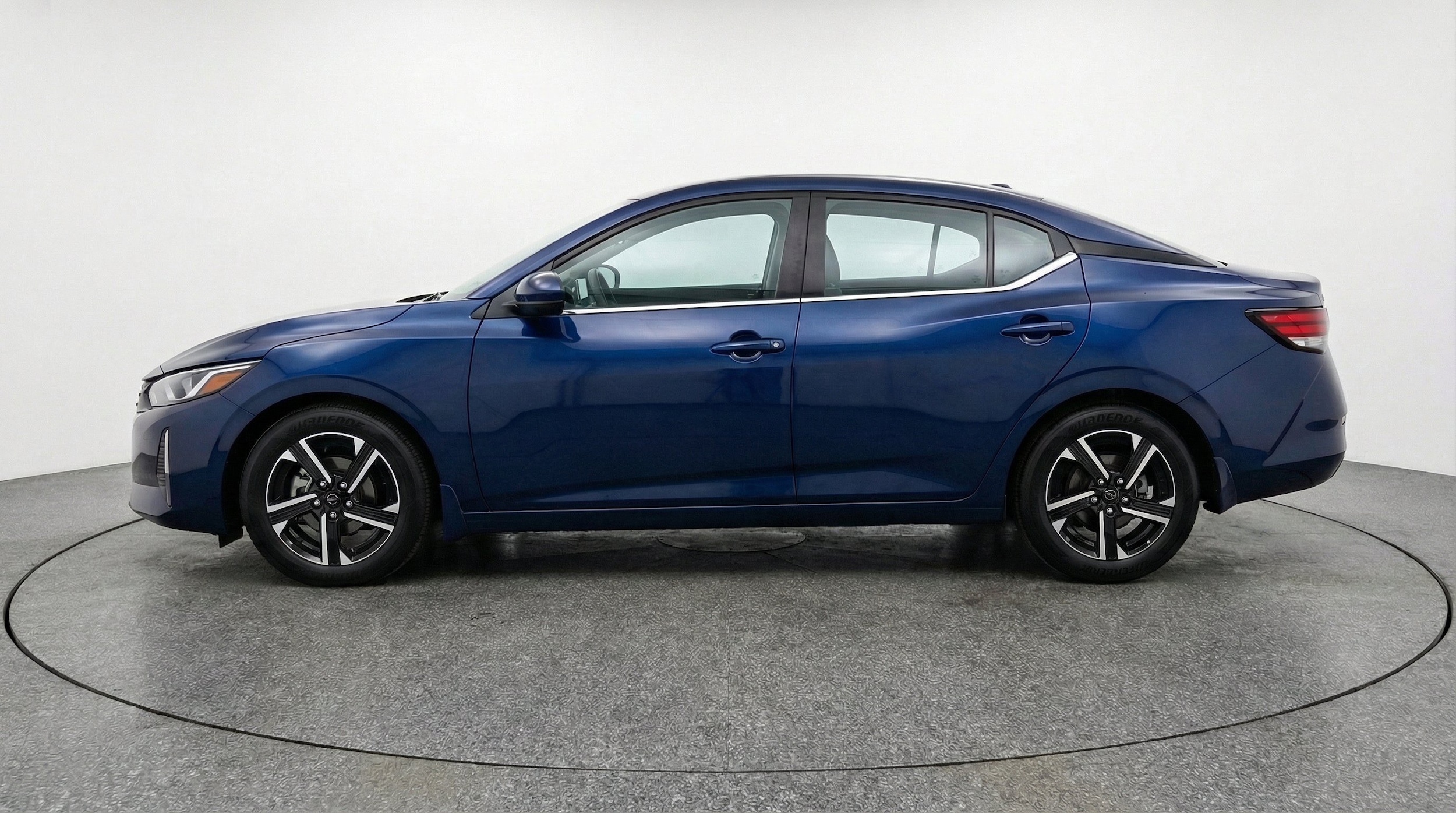 Thumbnail: 2025 Nissan Sentra - 5
