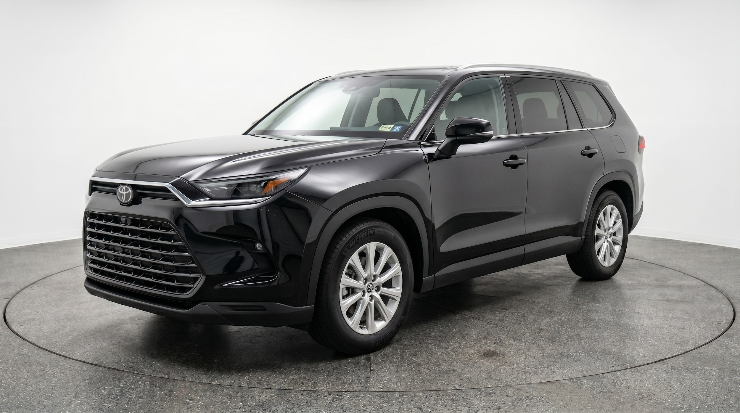 Thumbnail: 2025 Toyota Grand Highlander - 3