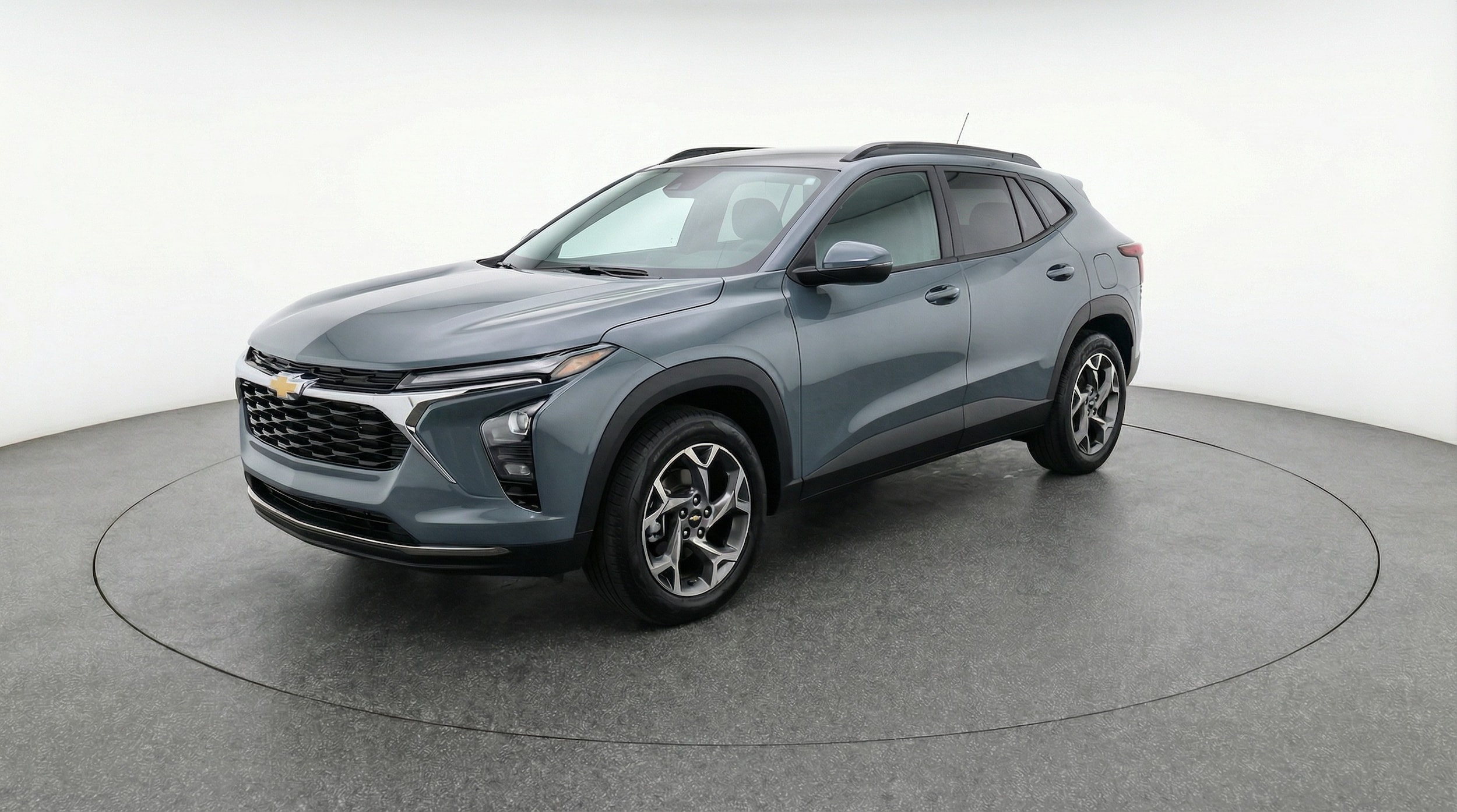 Thumbnail: 2025 Chevrolet Trax - 3