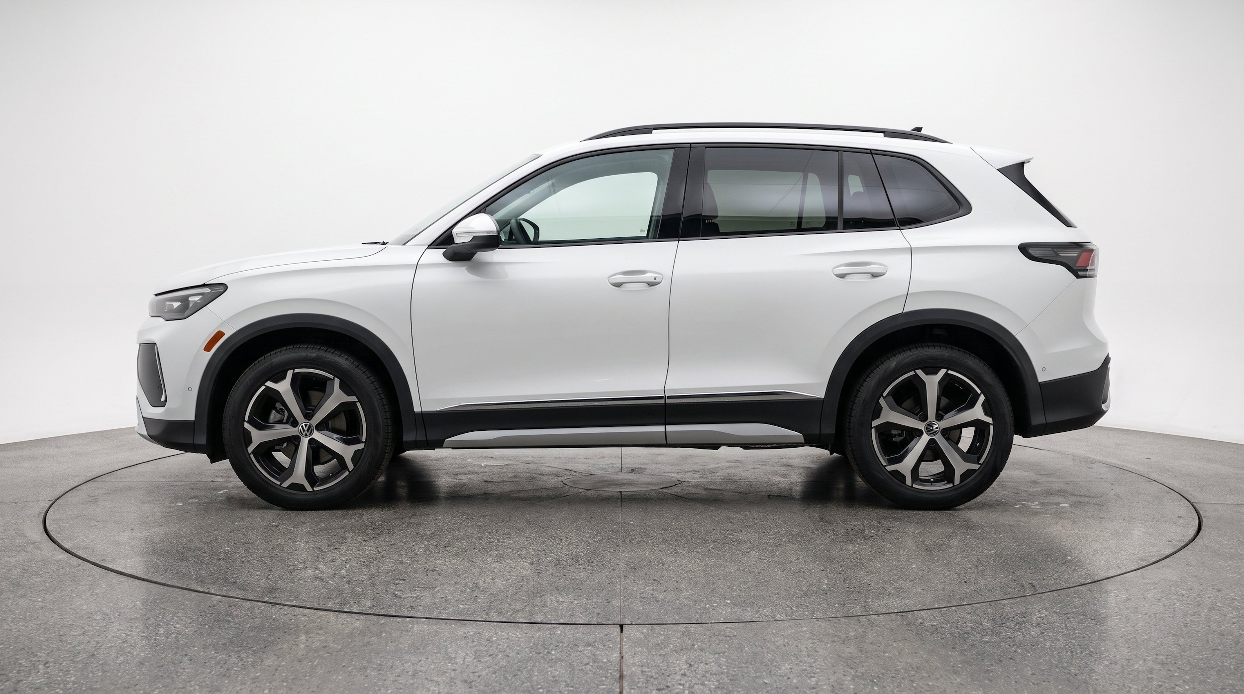 Thumbnail: 2026 Volkswagen Tiguan - 5