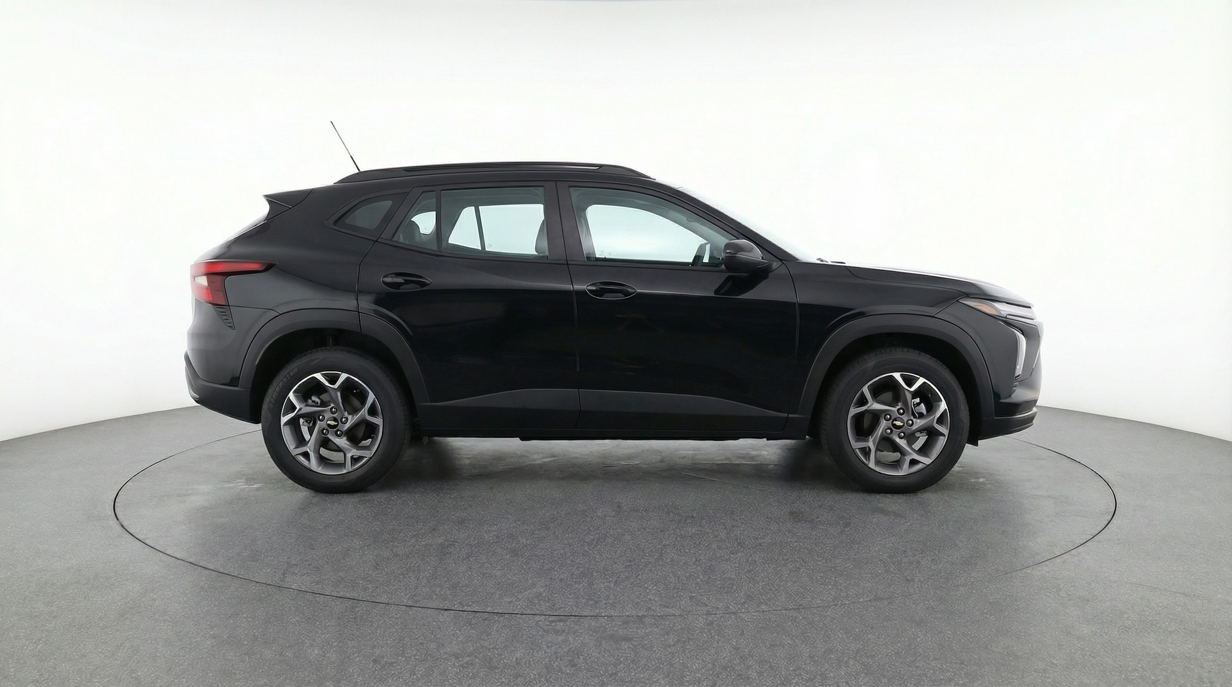 Thumbnail: 2025 Chevrolet Trax - 8