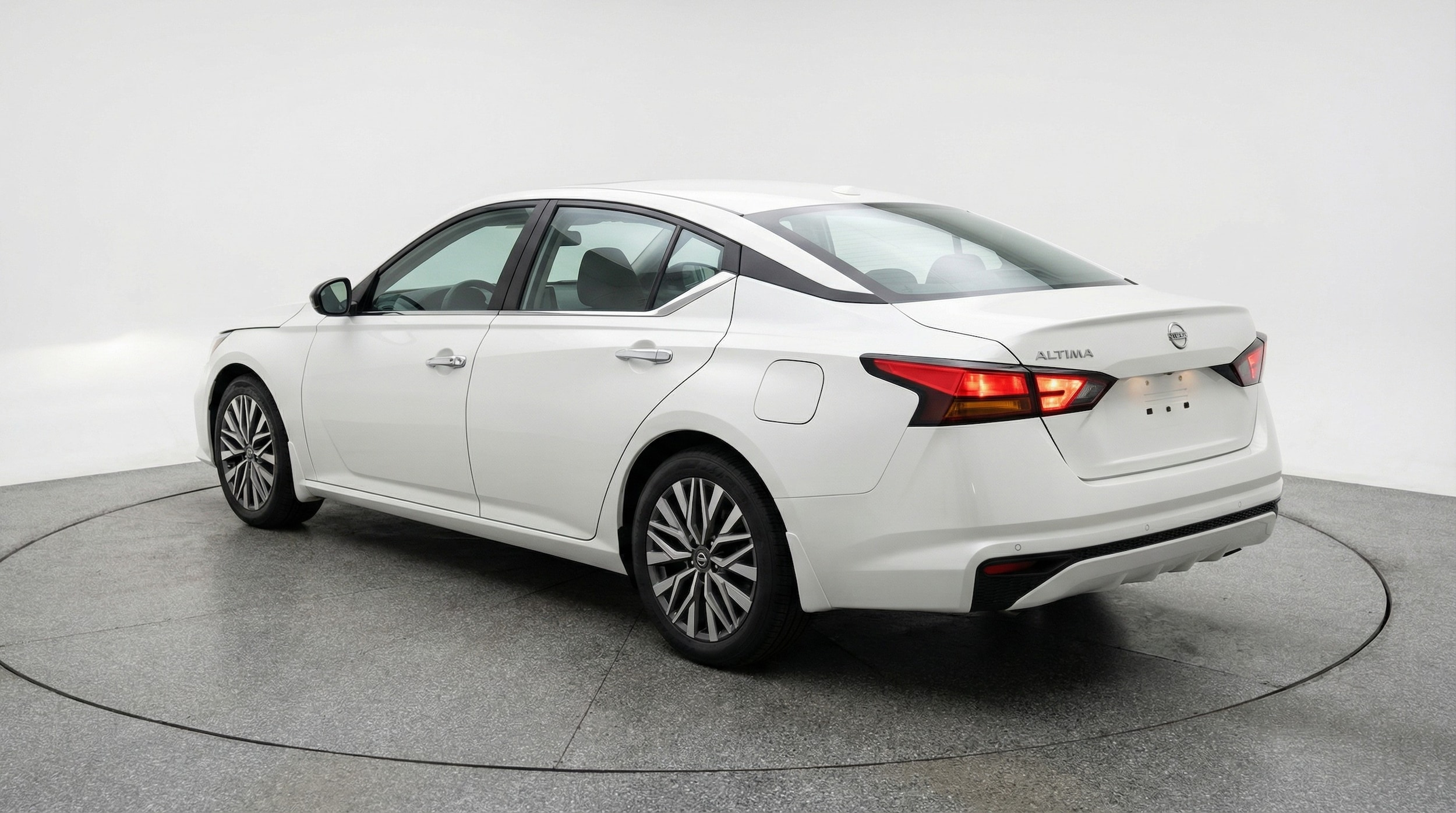 Thumbnail: 2025 Nissan Altima - 5