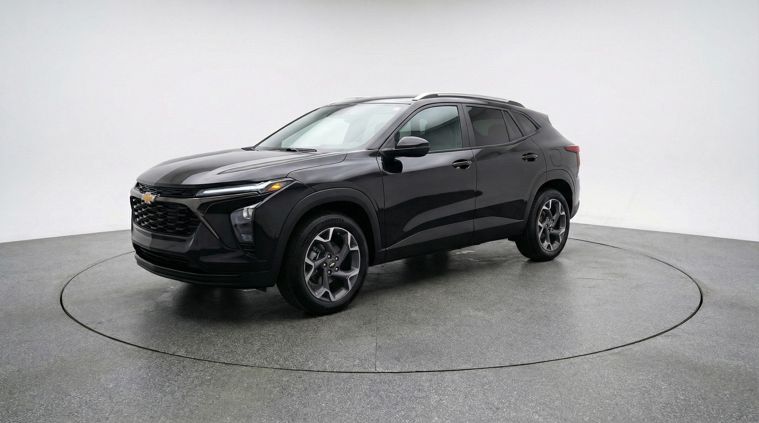 Thumbnail: 2025 Chevrolet Trax - 3