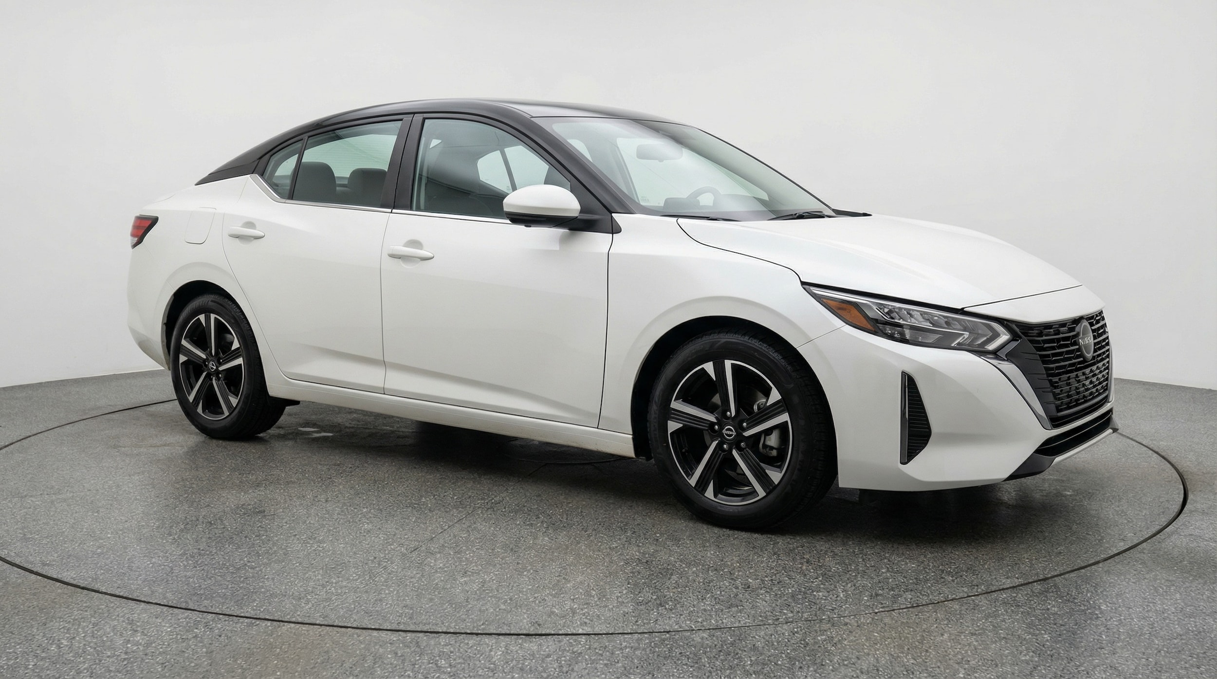 Thumbnail: 2025 Nissan Sentra - 1