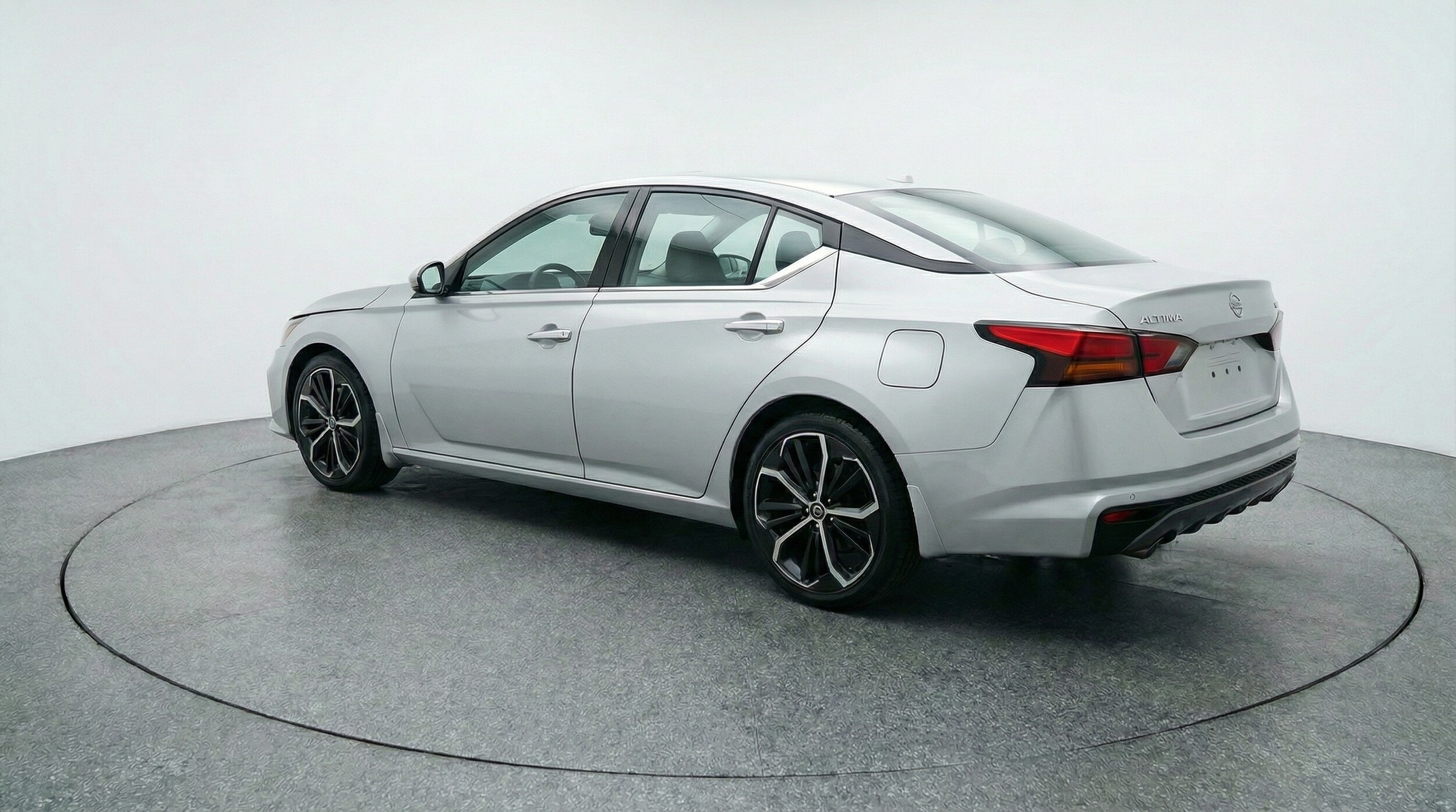 Thumbnail: 2025 Nissan Altima - 5