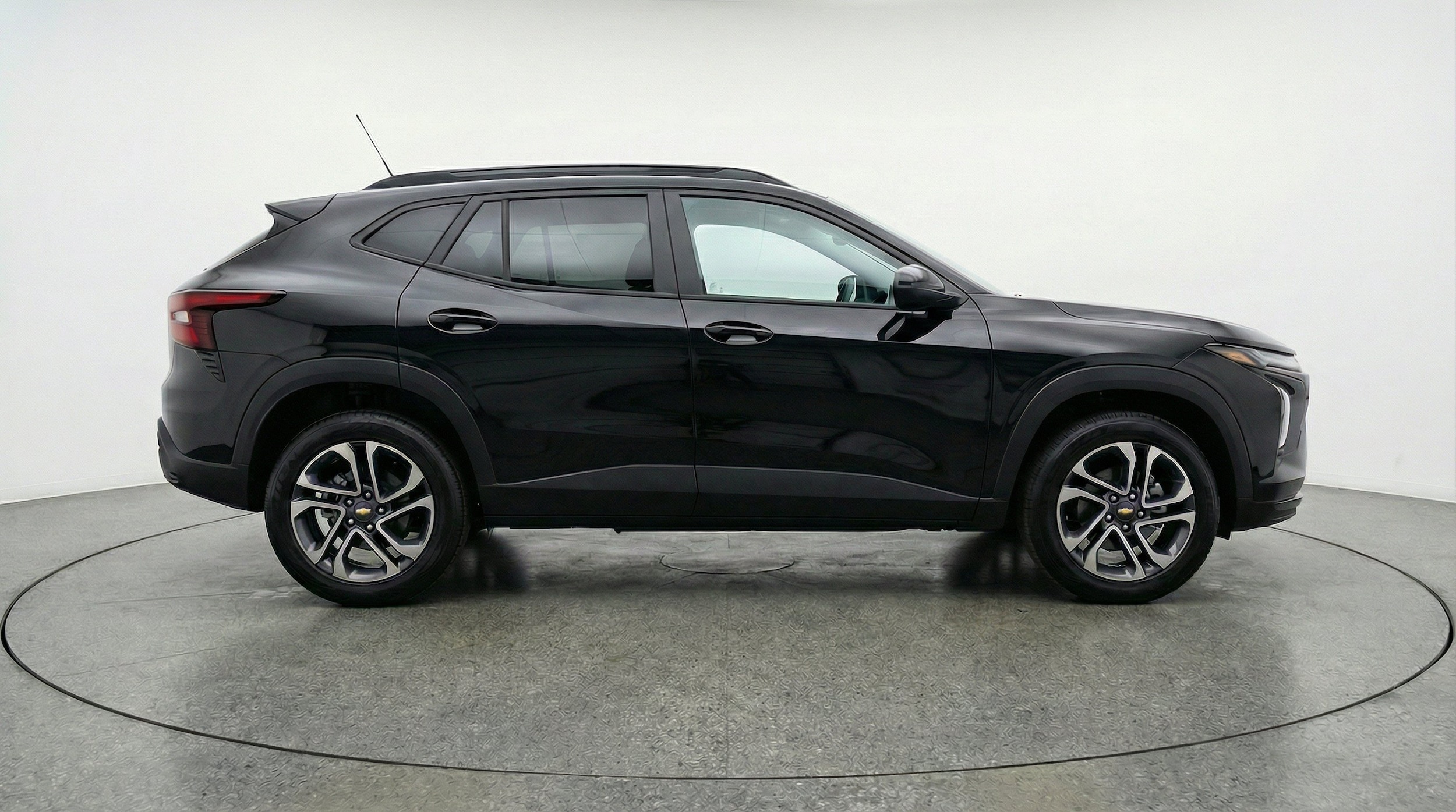 Thumbnail: 2025 Chevrolet Trax - 11