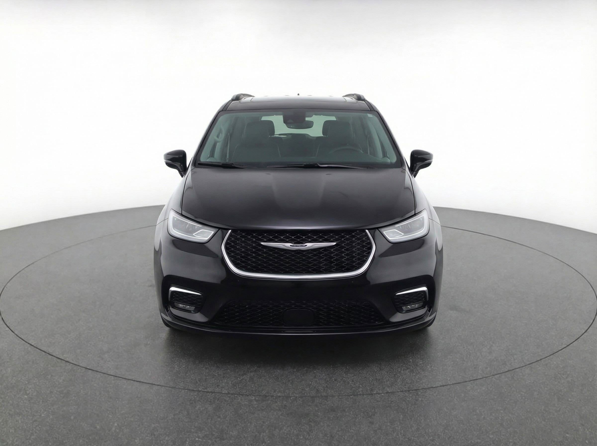 Thumbnail: 2023 Chrysler Pacifica - 2