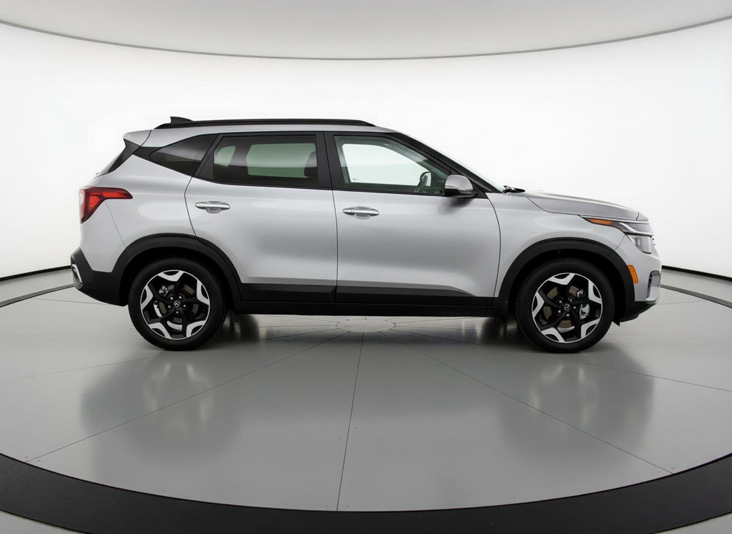 Thumbnail: 2025 Kia Seltos - 8