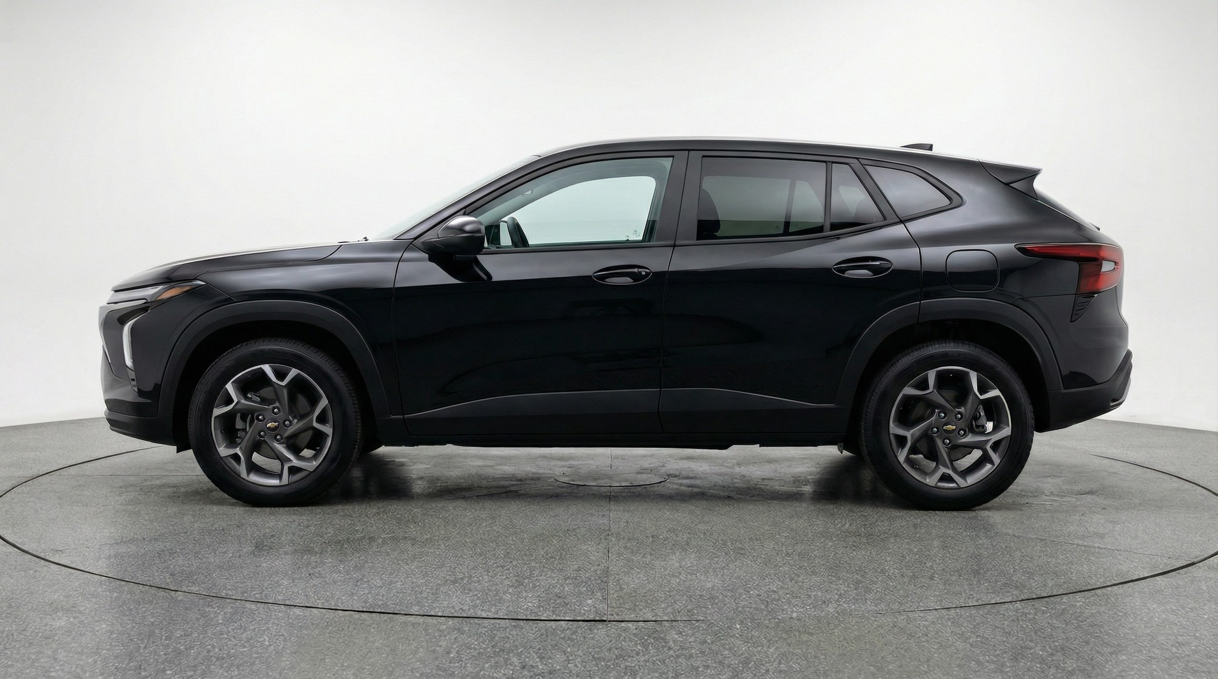 Thumbnail: 2025 Chevrolet Trax - 4