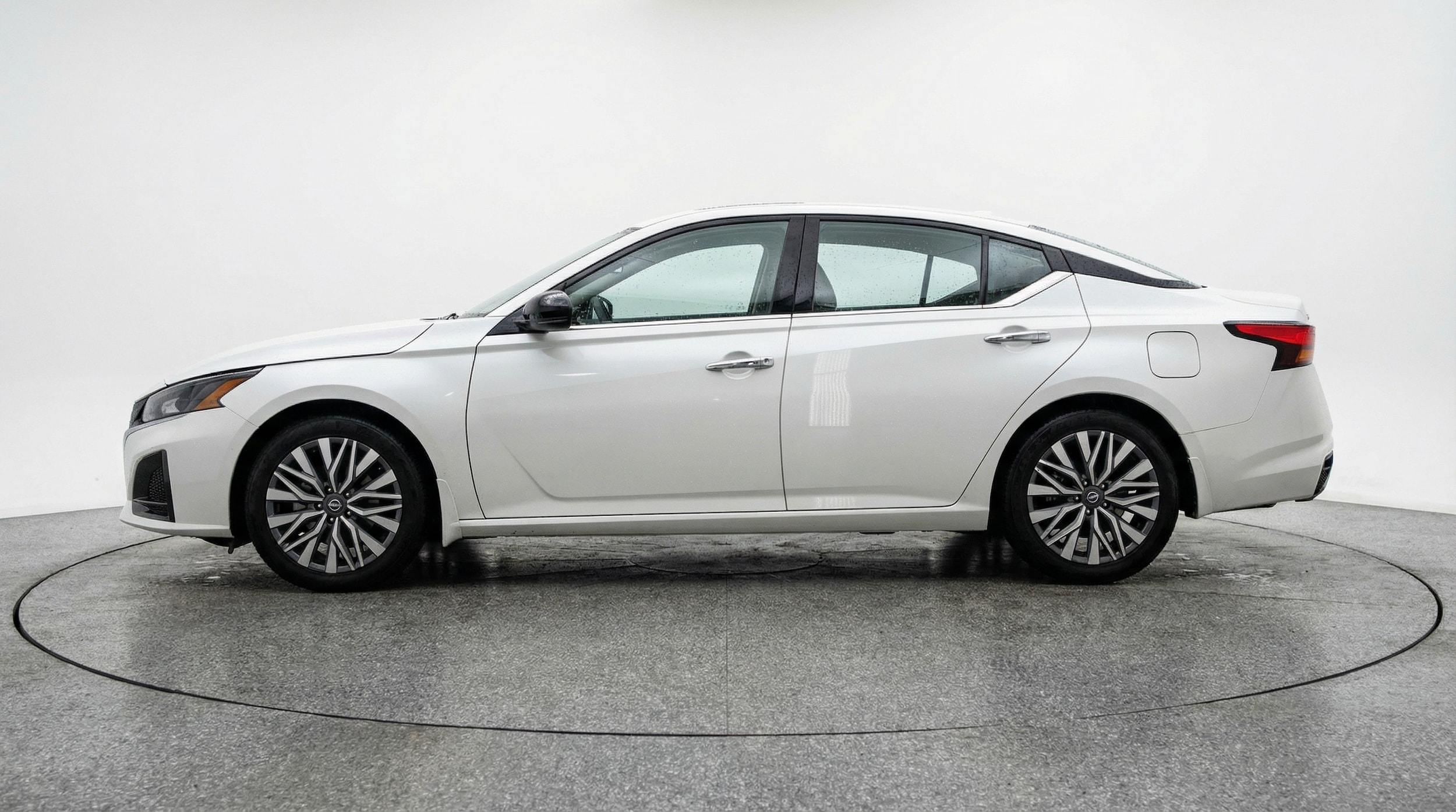 Thumbnail: 2025 Nissan Altima - 4