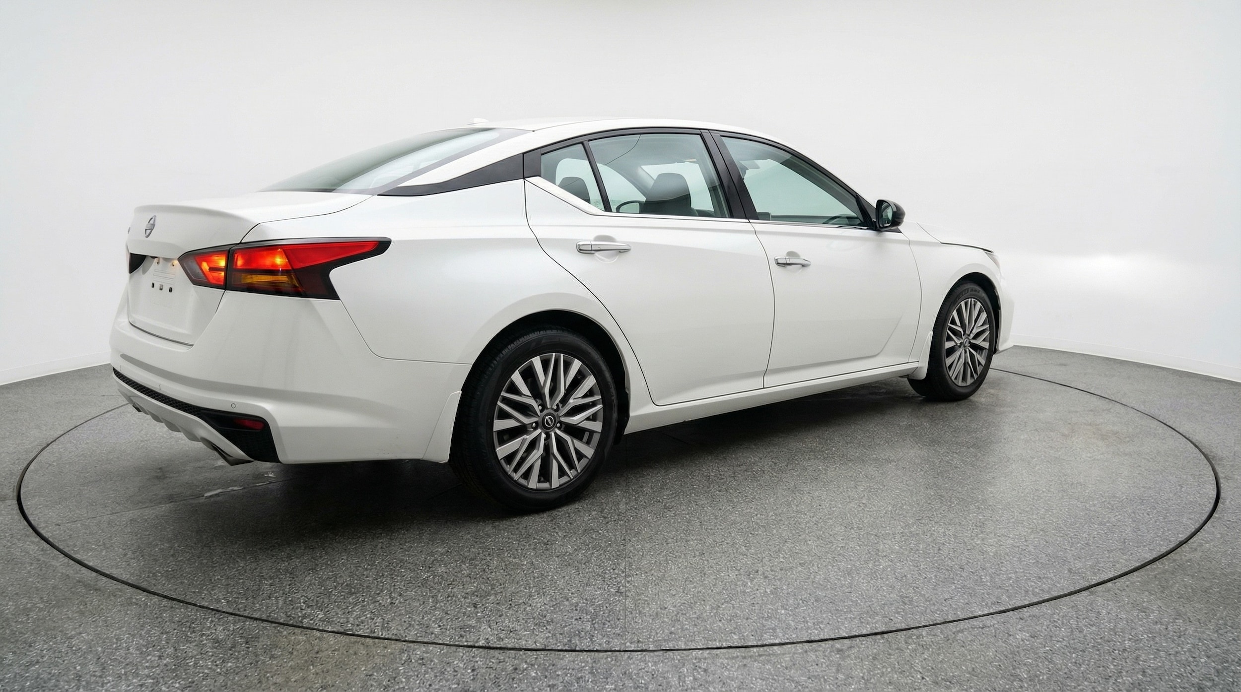 Thumbnail: 2025 Nissan Altima - 7