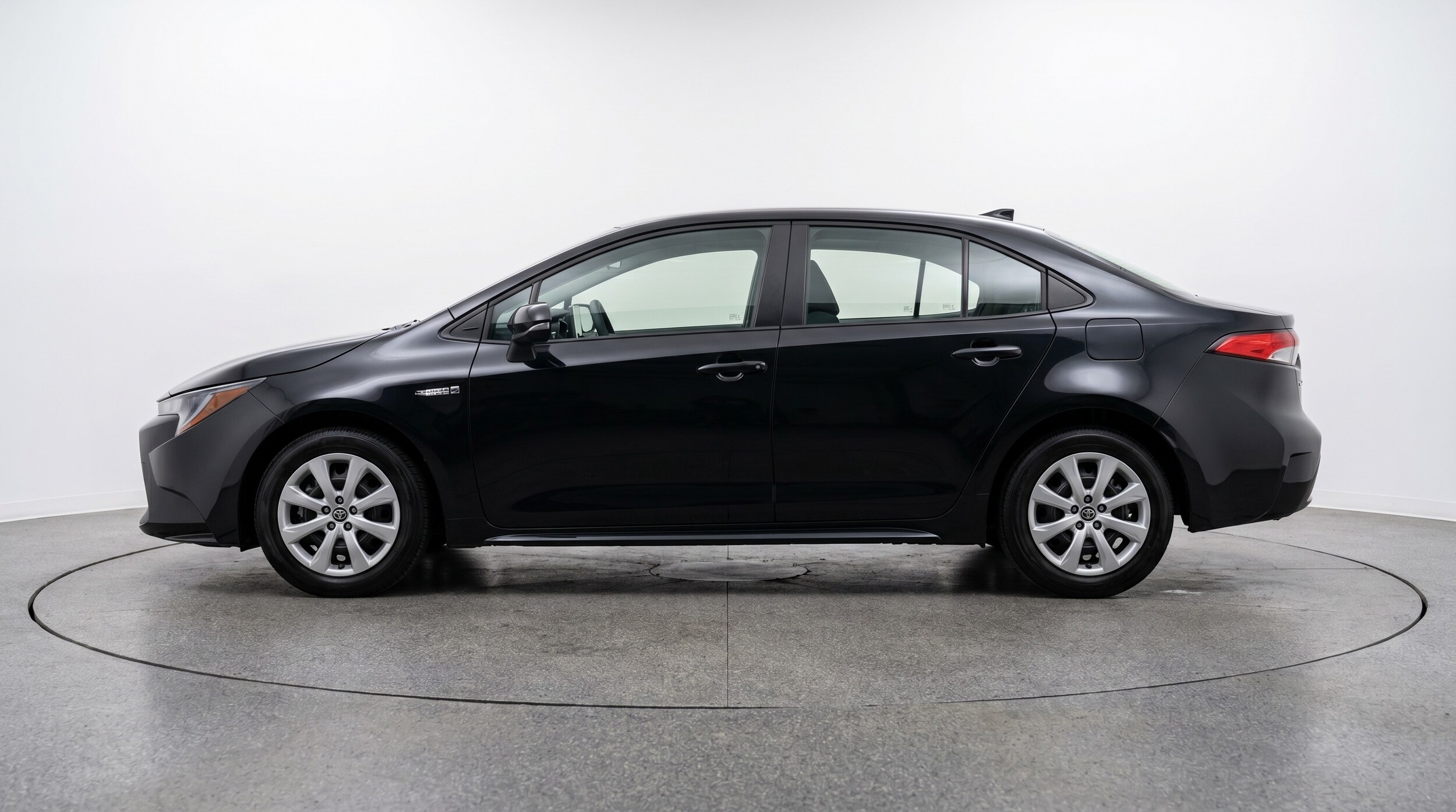 Thumbnail: 2025 Toyota Corolla - 4