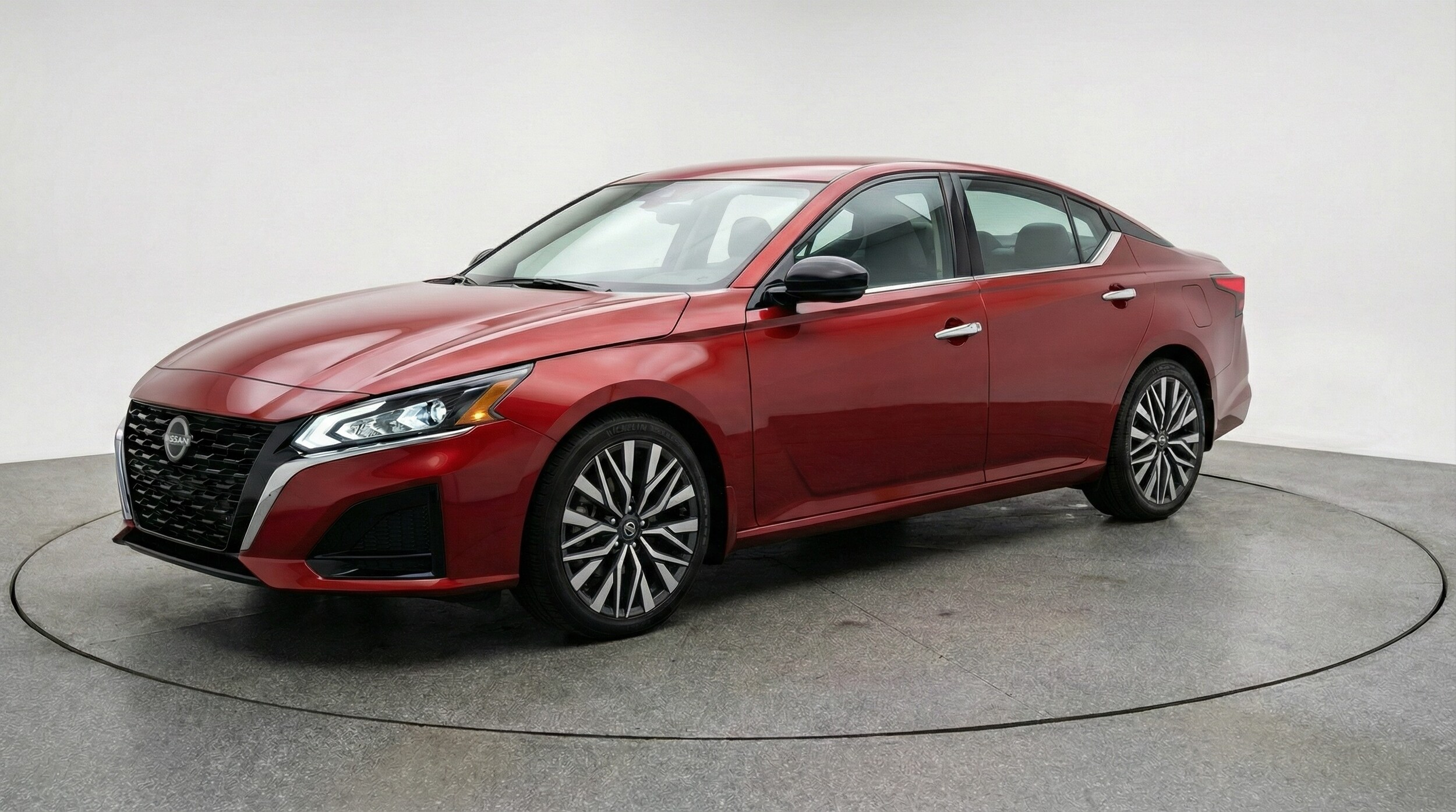 Thumbnail: 2025 Nissan Altima - 3