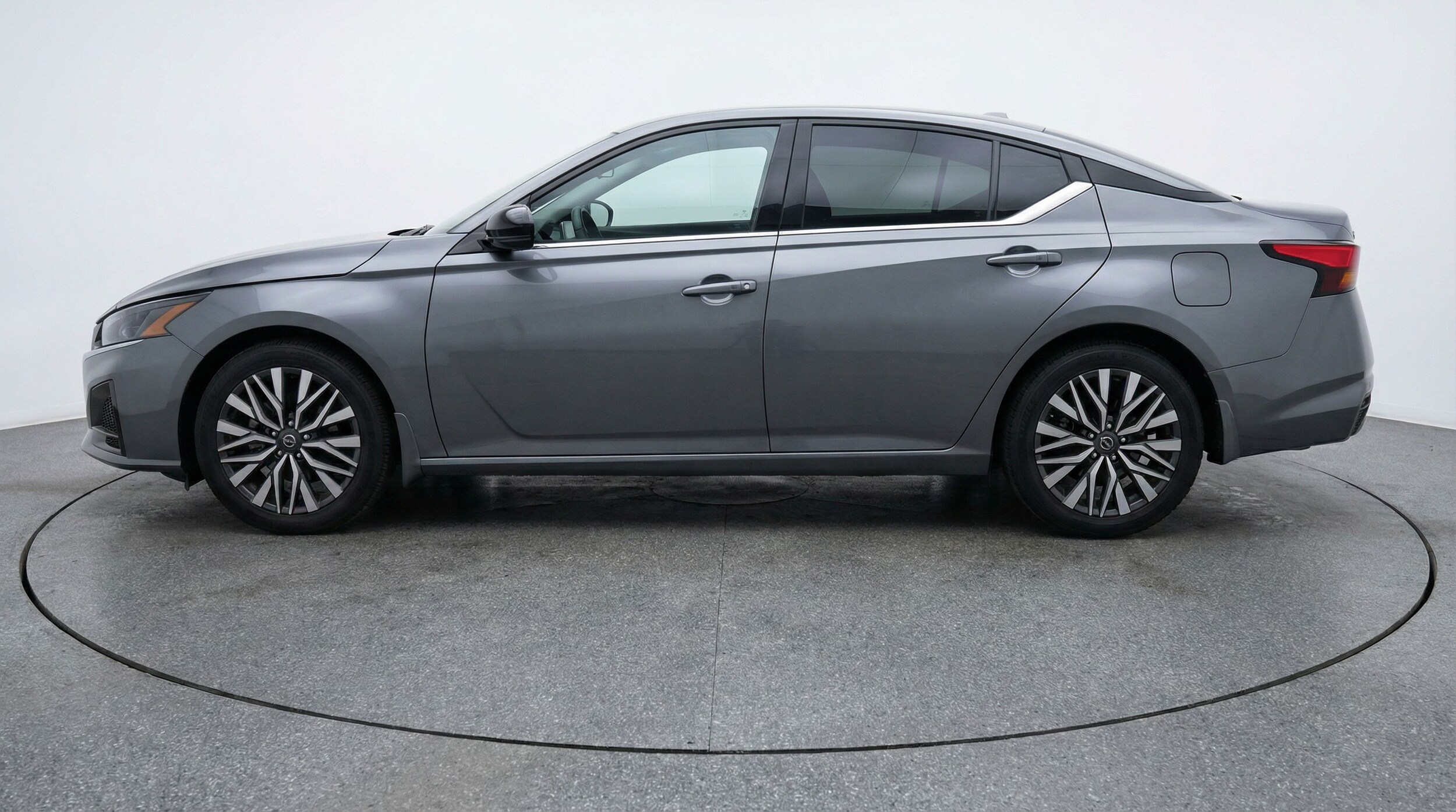 Thumbnail: 2025 Nissan Altima - 4