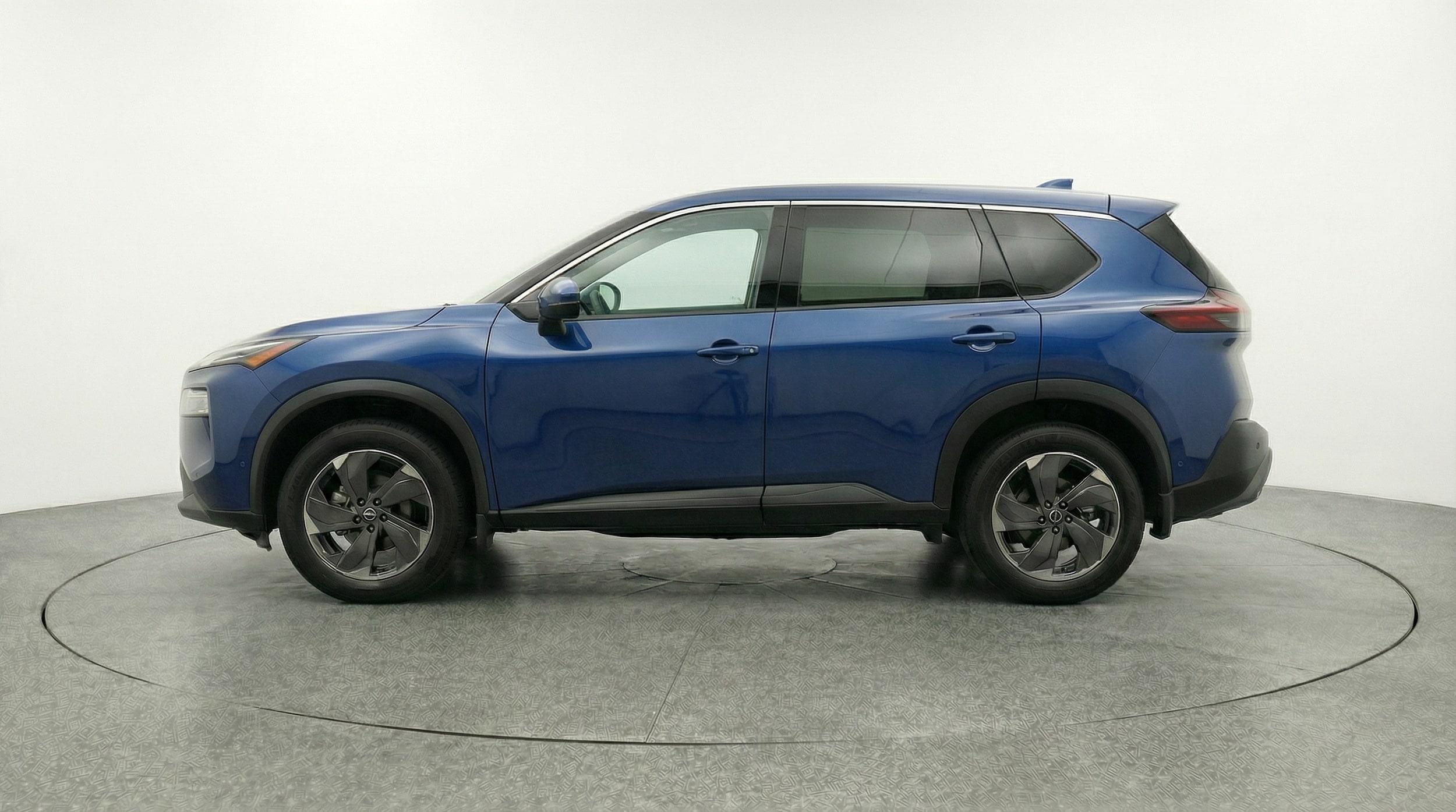 Thumbnail: 2025 Nissan Rogue - 4