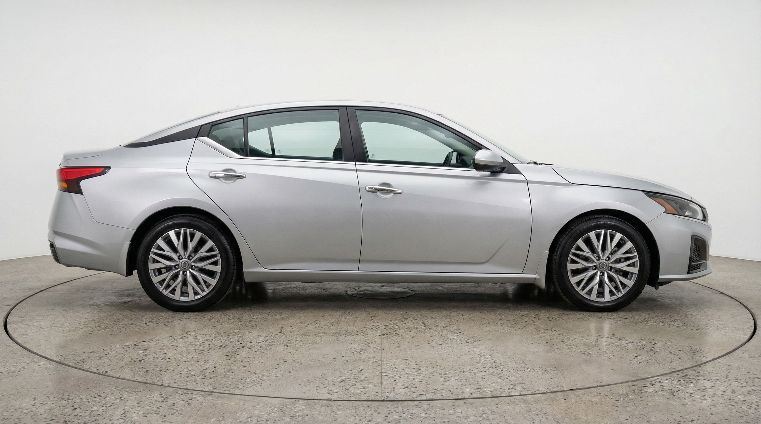 Thumbnail: 2025 Nissan Altima - 8