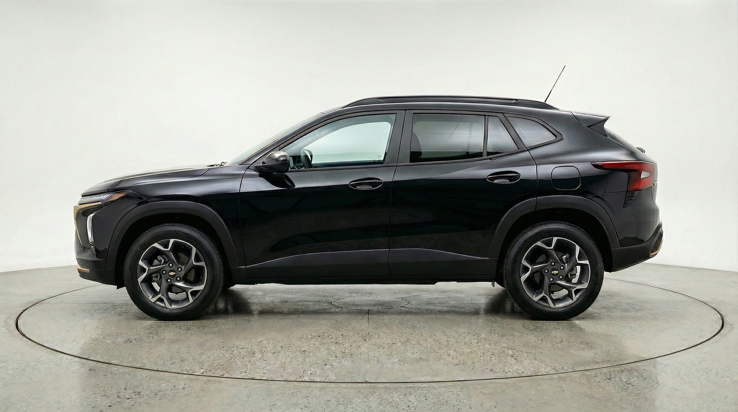 Thumbnail: 2025 Chevrolet Trax - 5