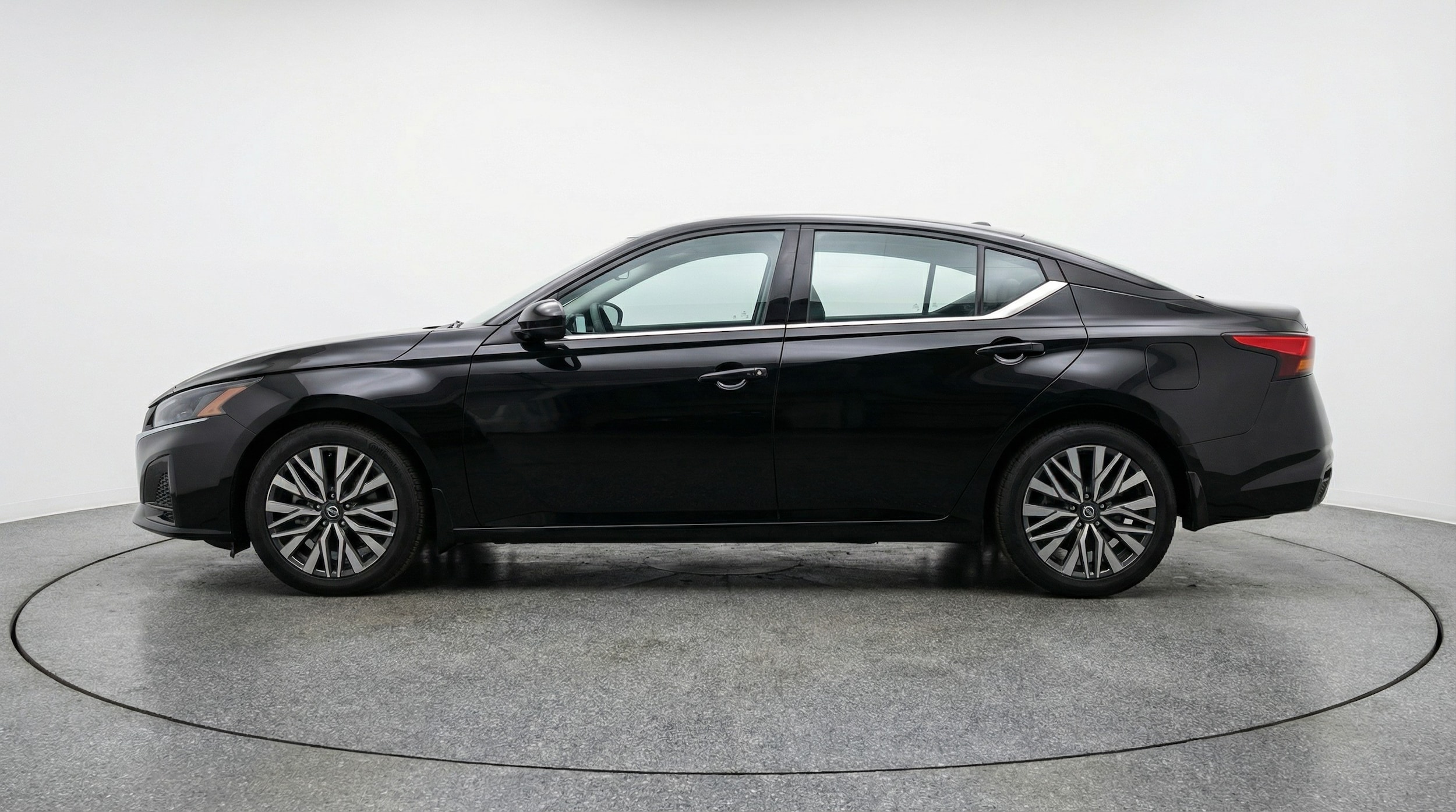 Thumbnail: 2025 Nissan Altima - 4