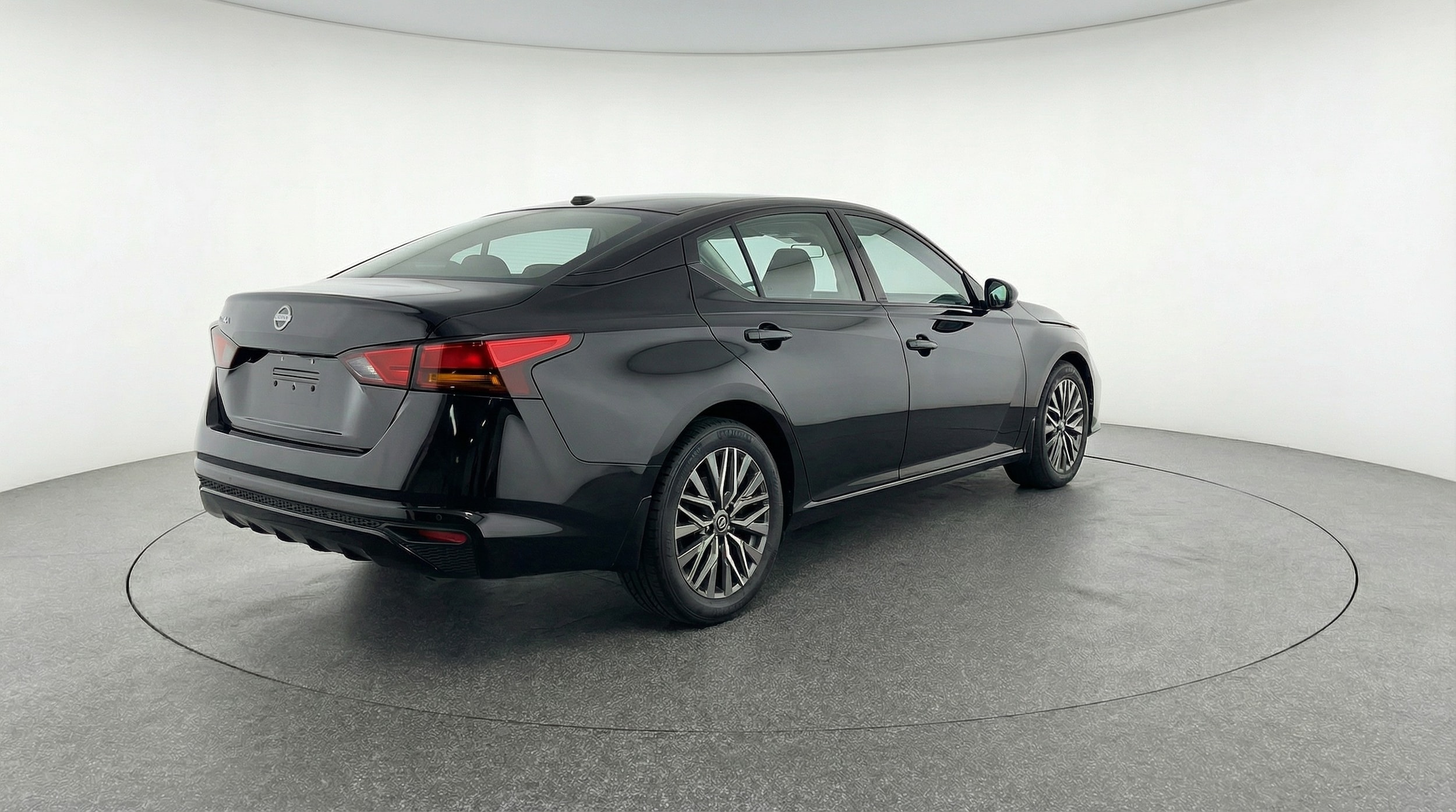 Thumbnail: 2025 Nissan Altima - 7