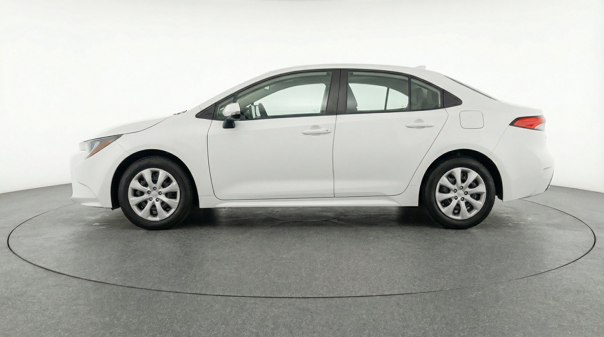 Thumbnail: 2025 Toyota Corolla - 5