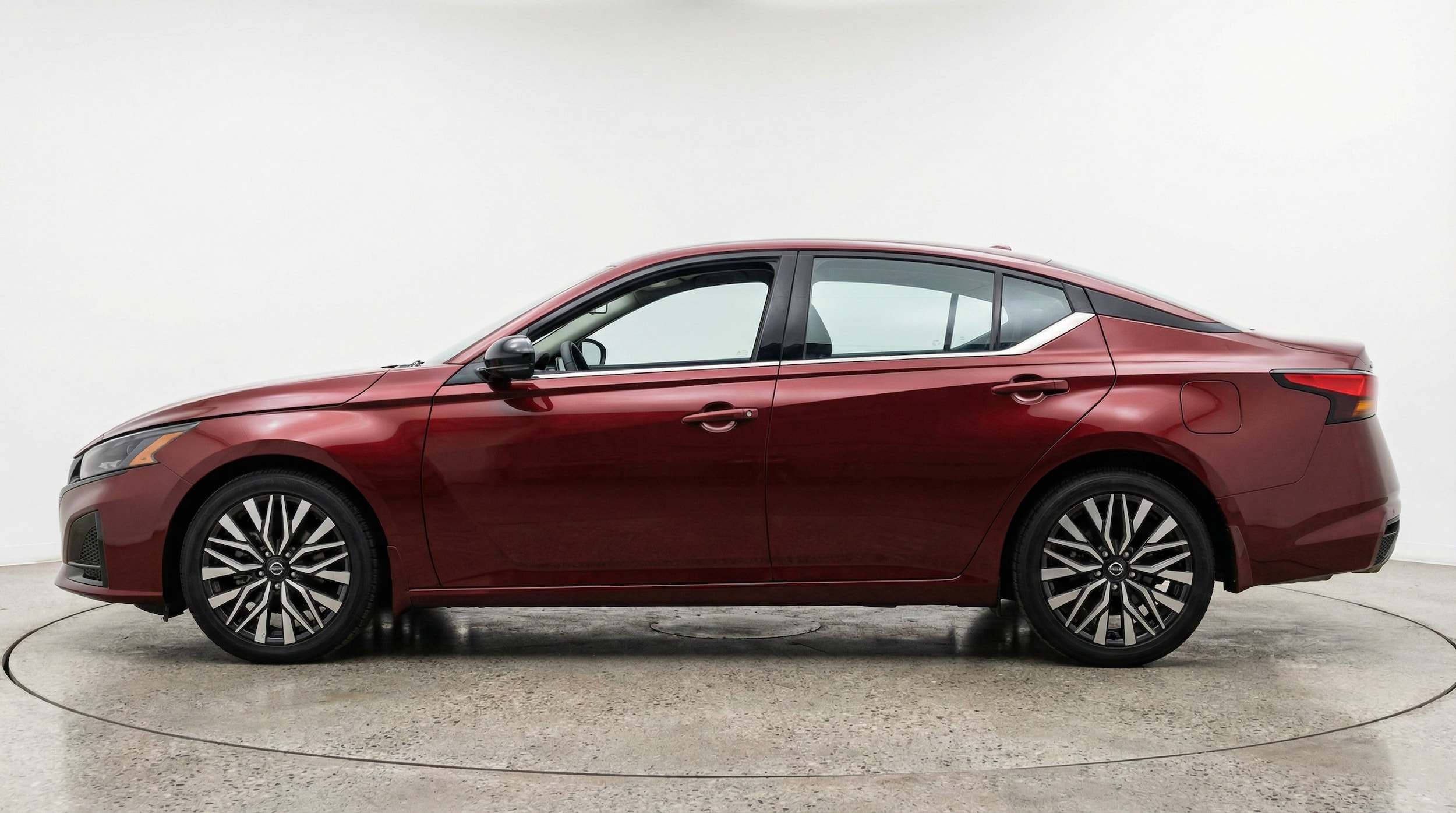 Thumbnail: 2025 Nissan Altima - 4