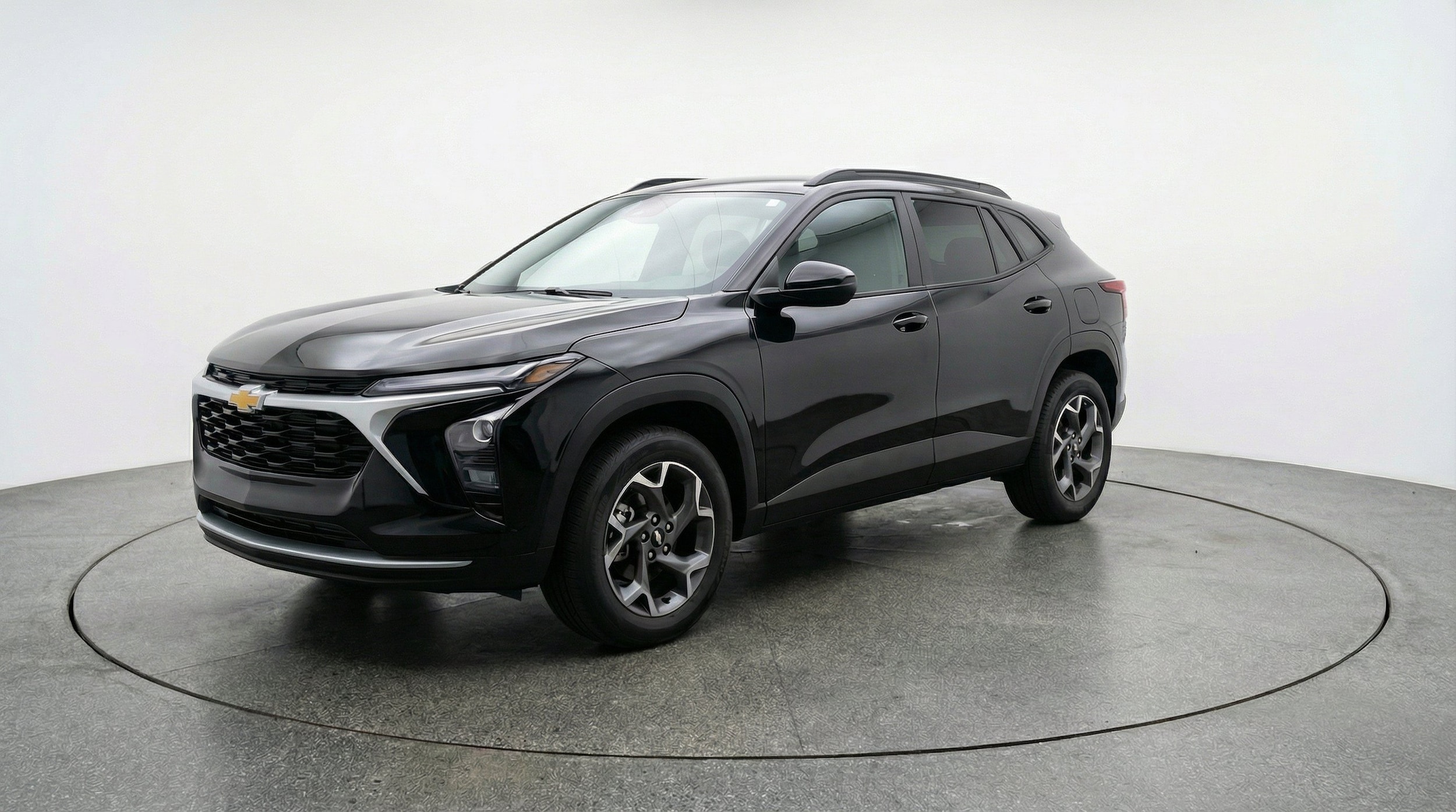 Thumbnail: 2025 Chevrolet Trax - 3
