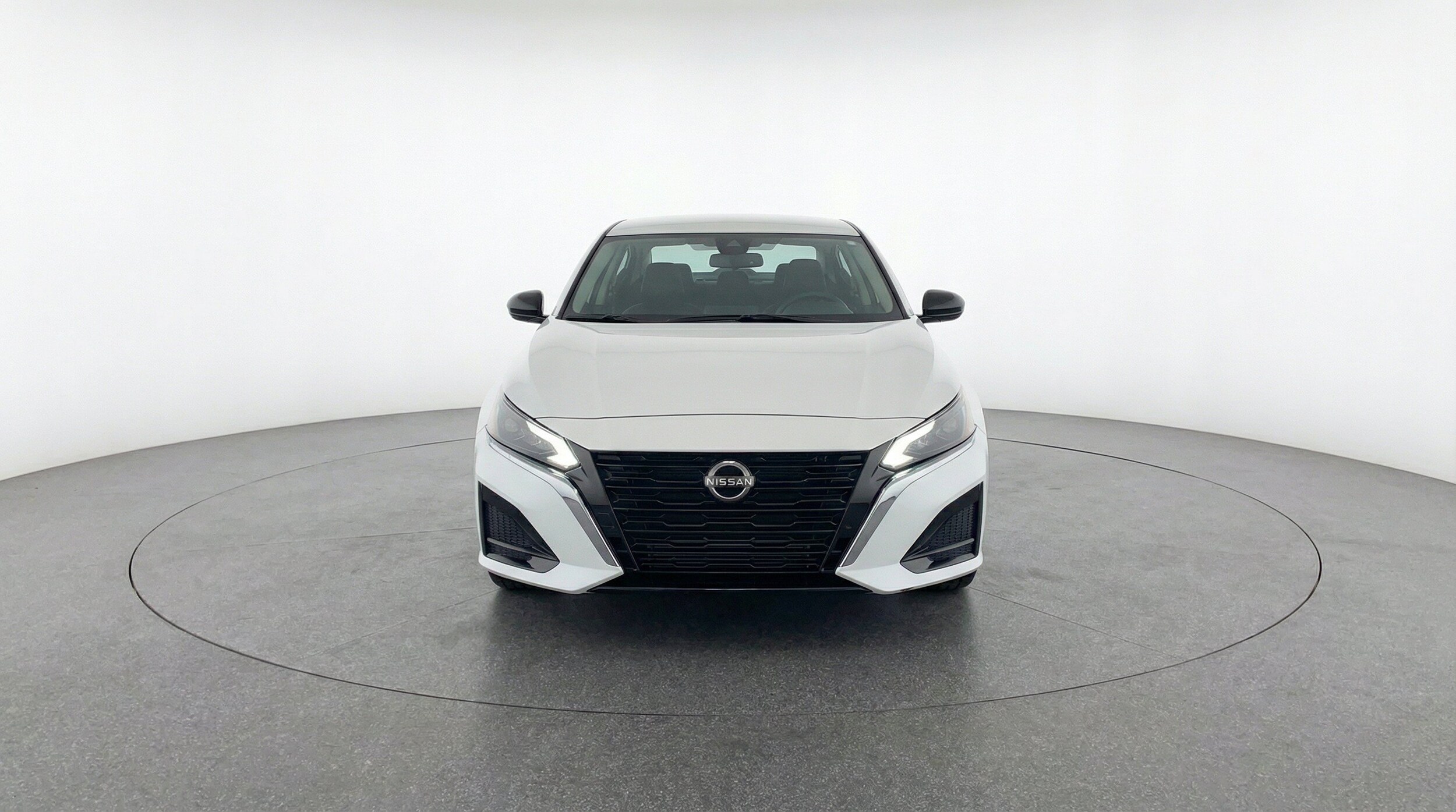 Thumbnail: 2025 Nissan Altima - 2