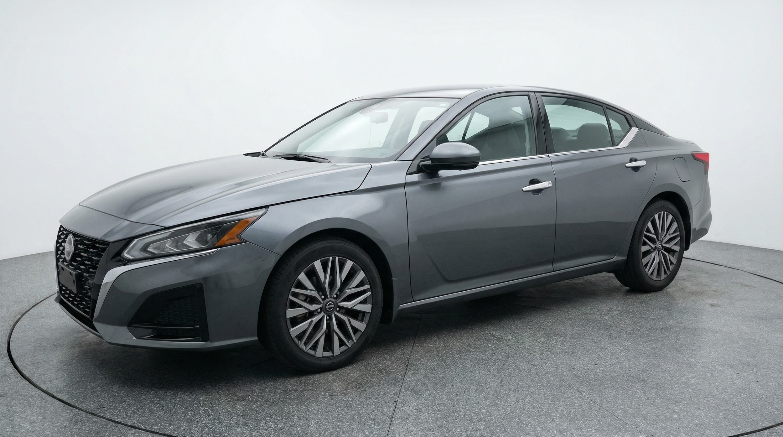 Thumbnail: 2025 Nissan Altima - 3