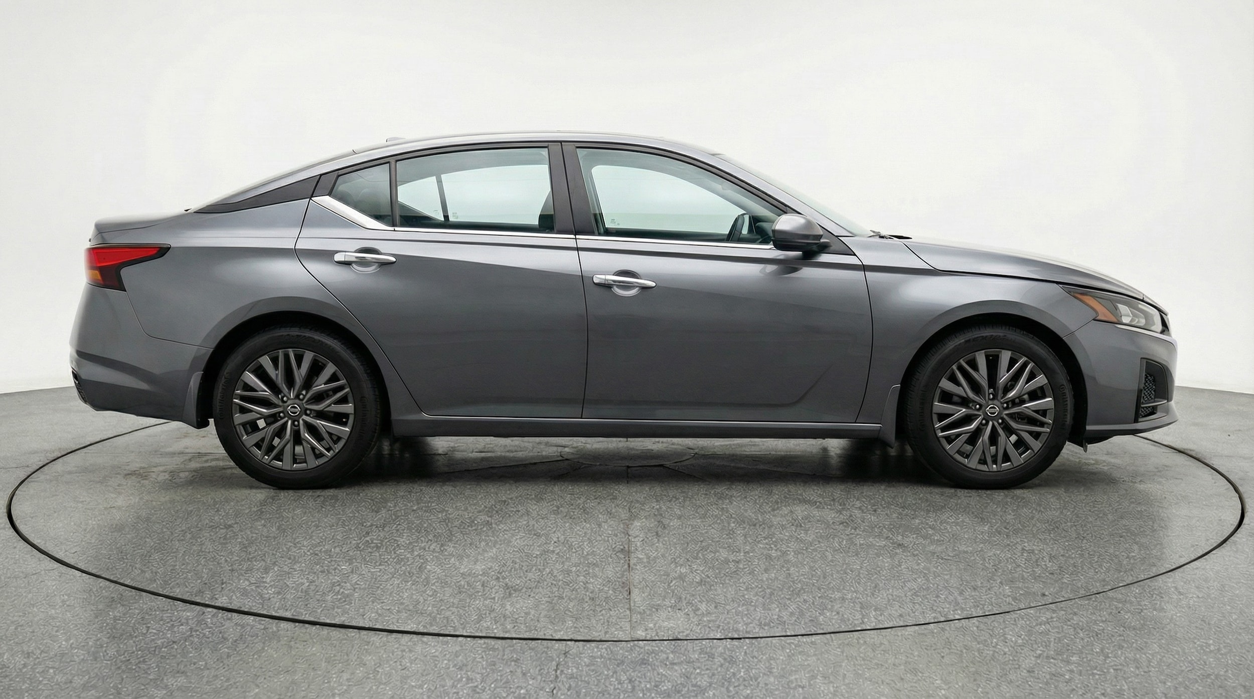 Thumbnail: 2025 Nissan Altima - 8