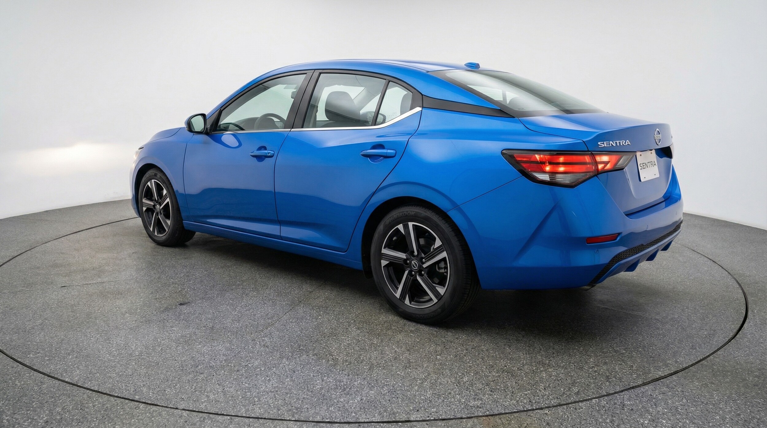 Thumbnail: 2025 Nissan Sentra - 5