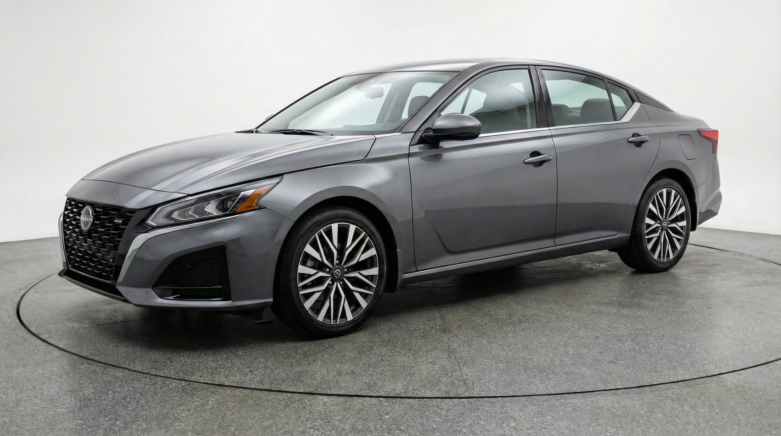 Thumbnail: 2025 Nissan Altima - 3