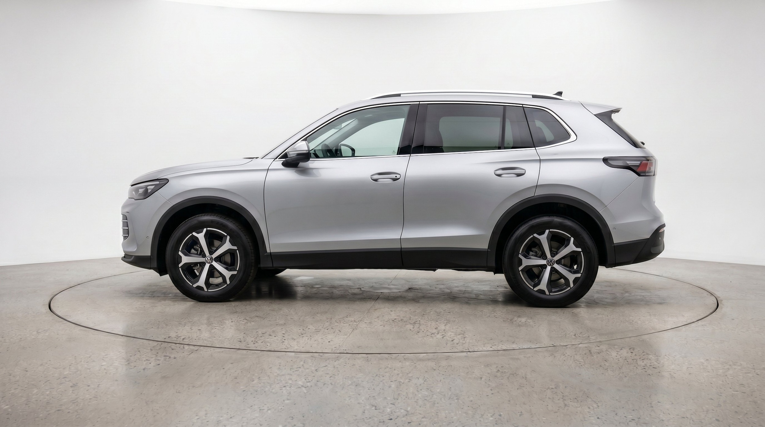 Thumbnail: 2026 Volkswagen Tiguan - 5