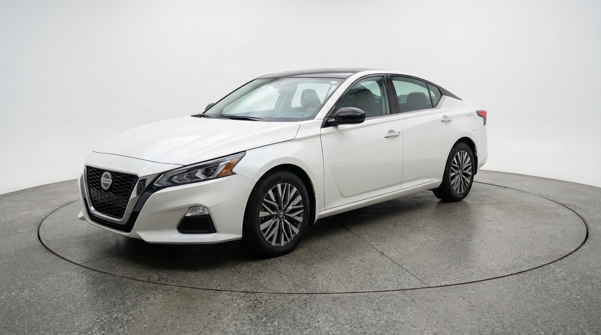 Thumbnail: 2025 Nissan Altima - 3