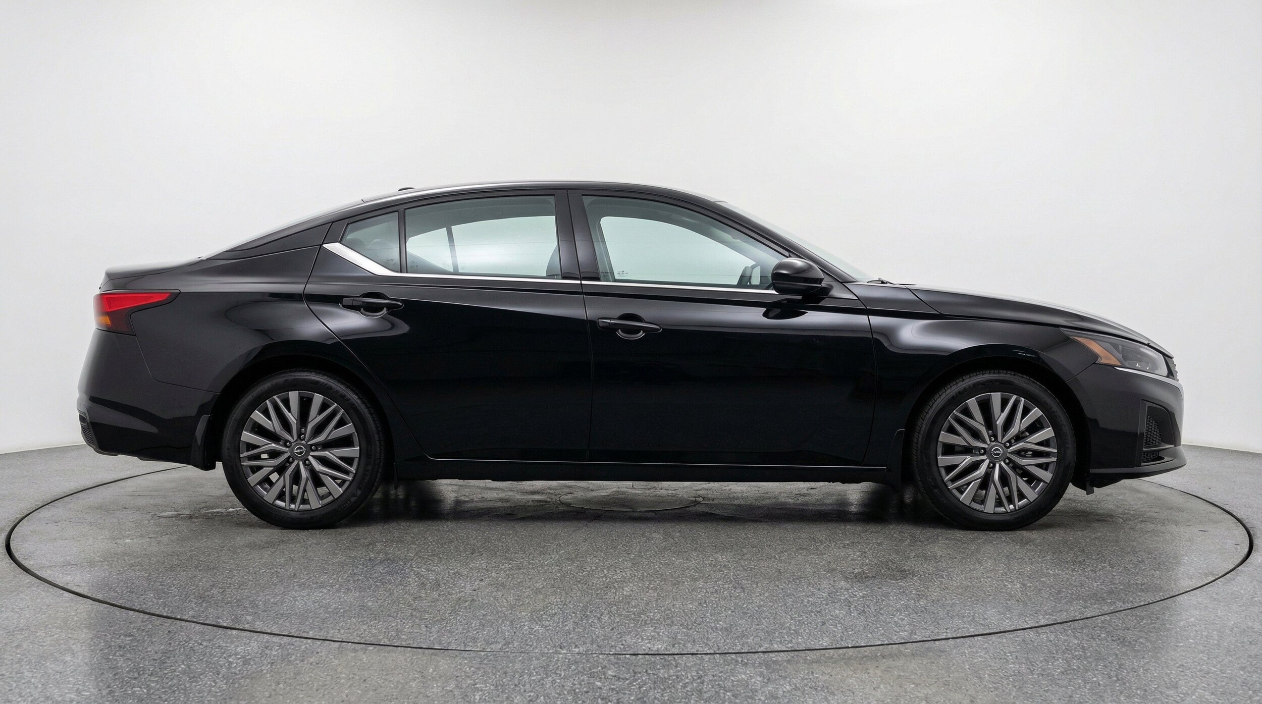 Thumbnail: 2025 Nissan Altima - 11