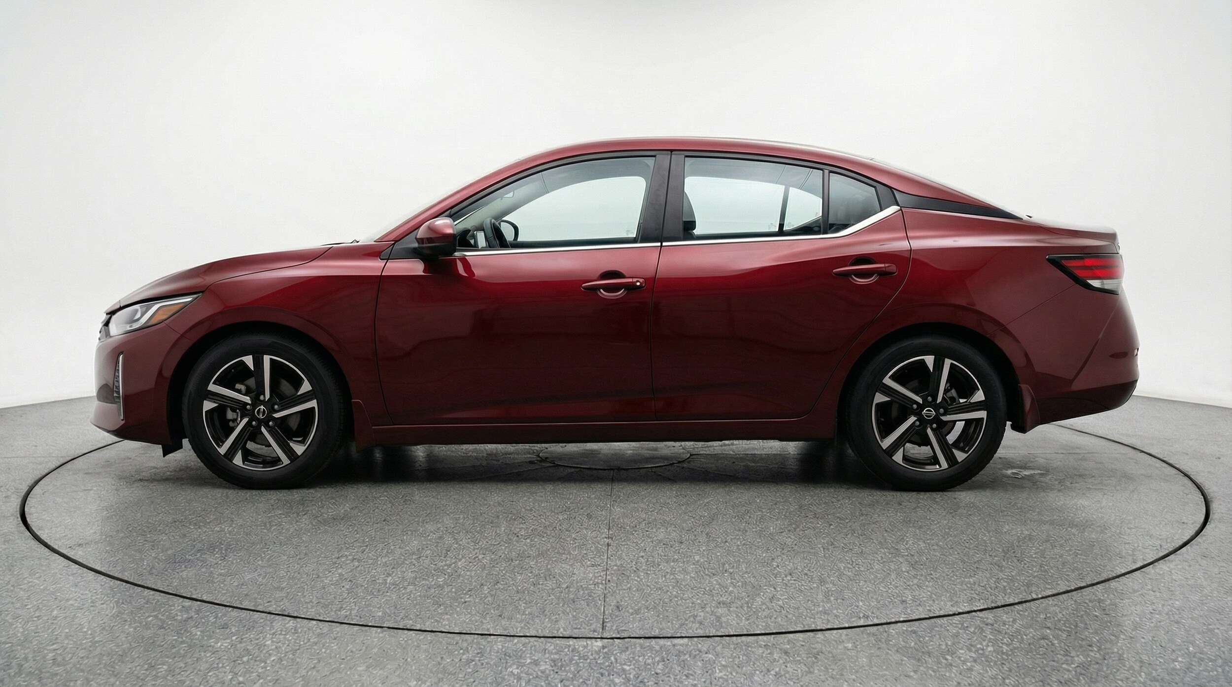 Thumbnail: 2025 Nissan Sentra - 4