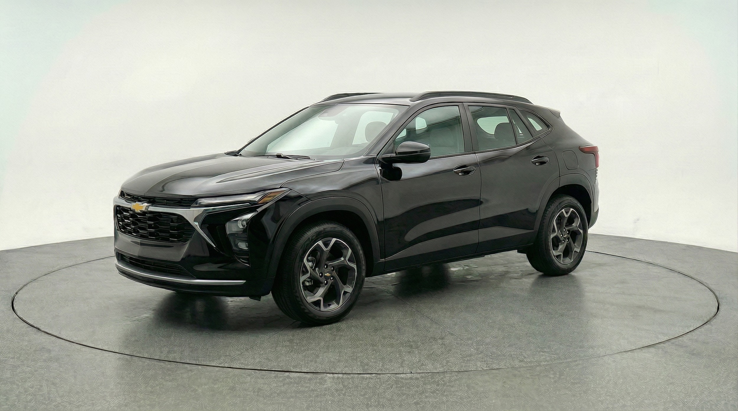 Thumbnail: 2025 Chevrolet Trax - 3