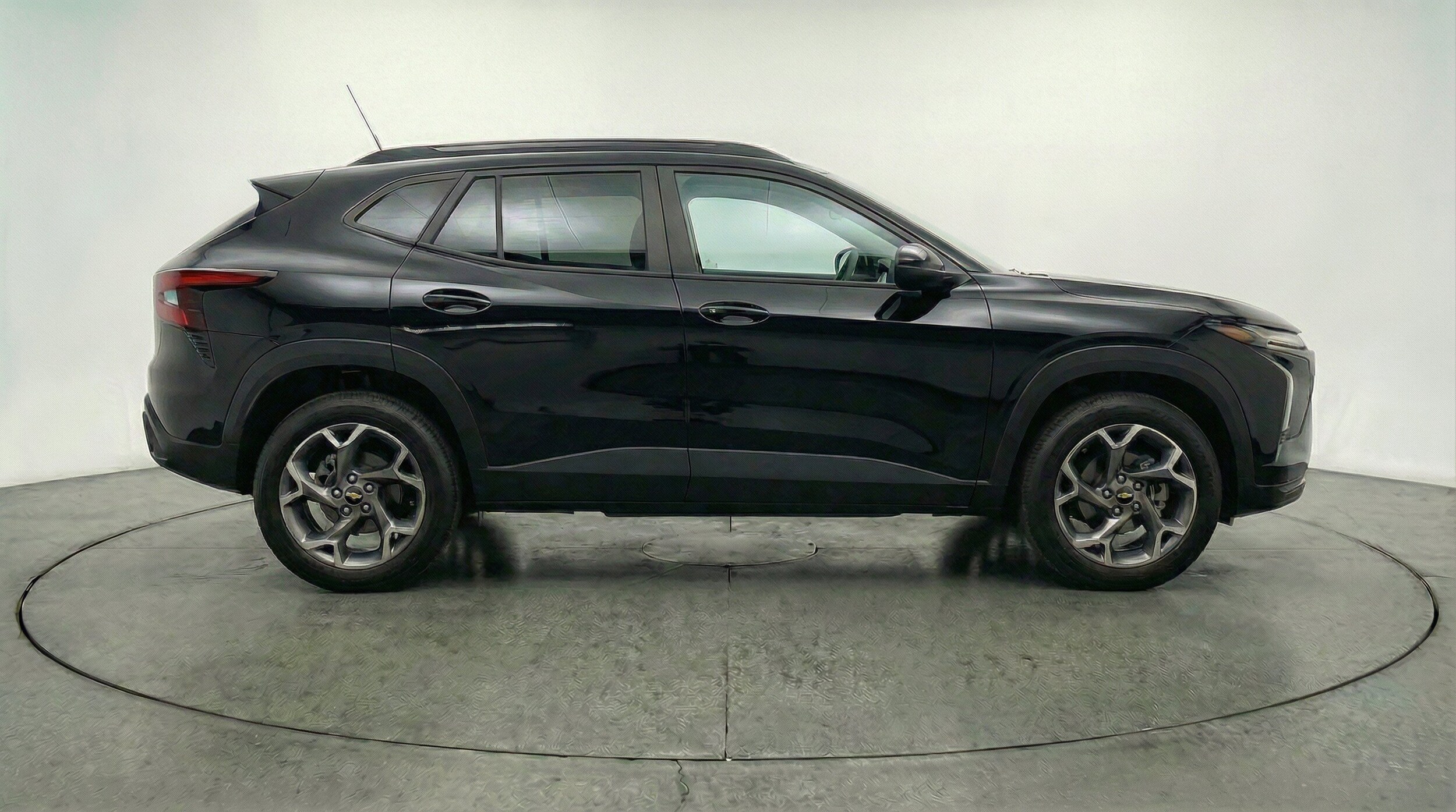Thumbnail: 2025 Chevrolet Trax - 10