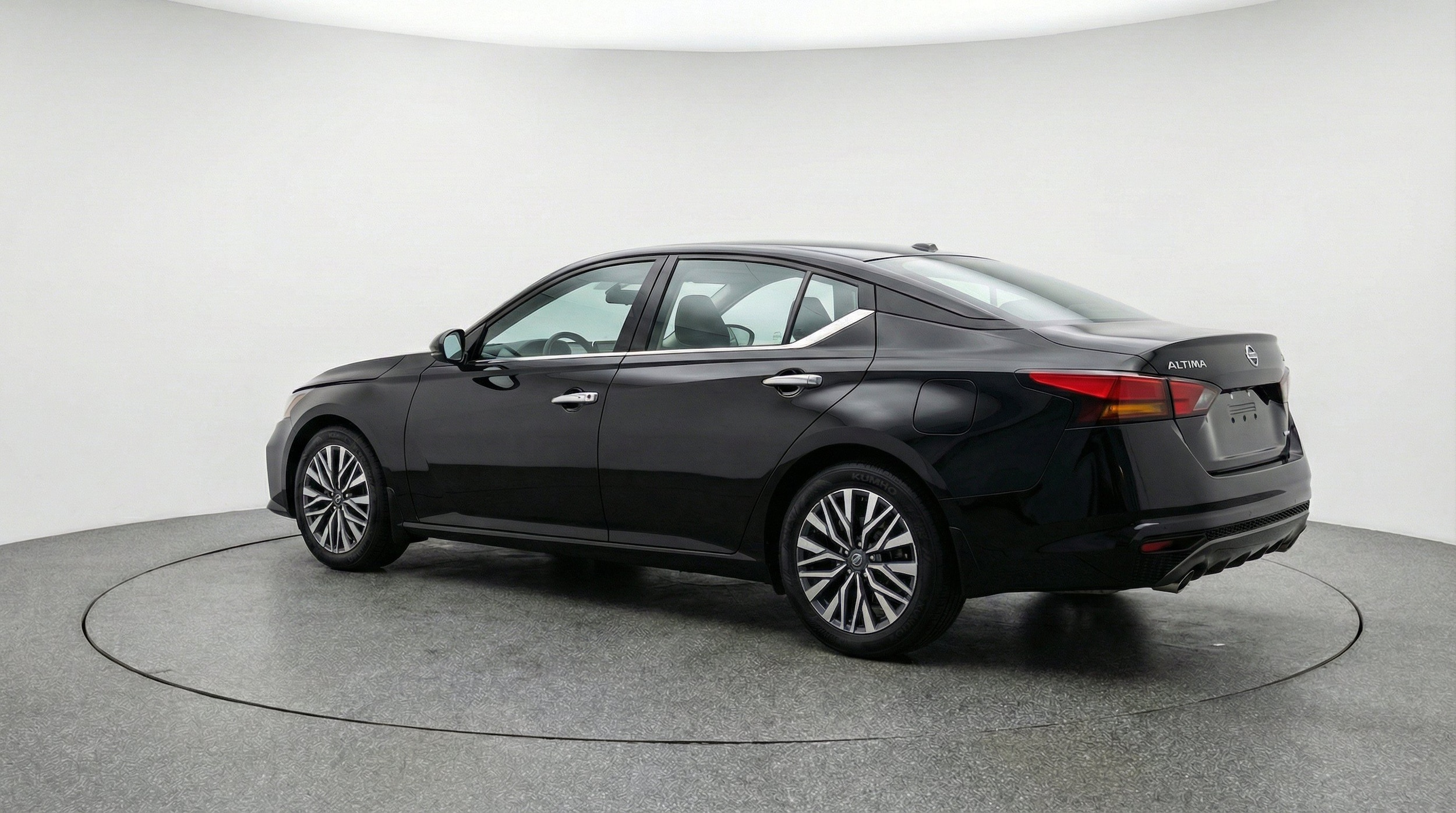 Thumbnail: 2025 Nissan Altima - 6