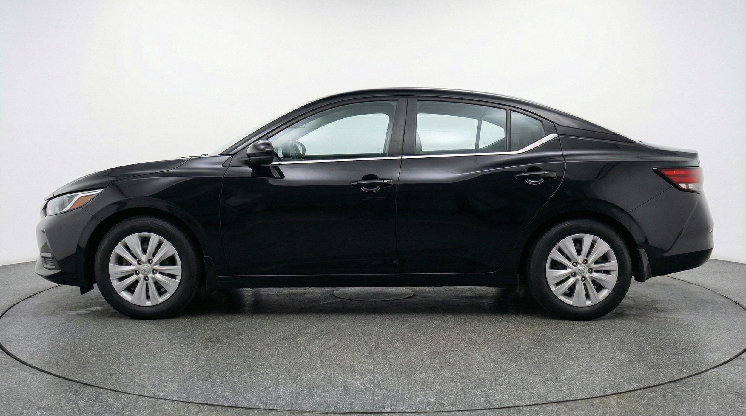 Thumbnail: 2025 Nissan Sentra - 4